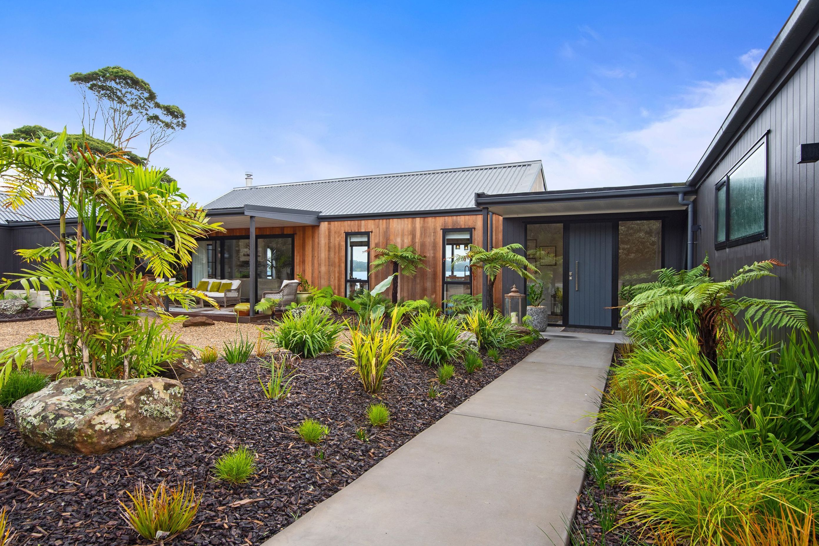 Paewhenua Island House 2