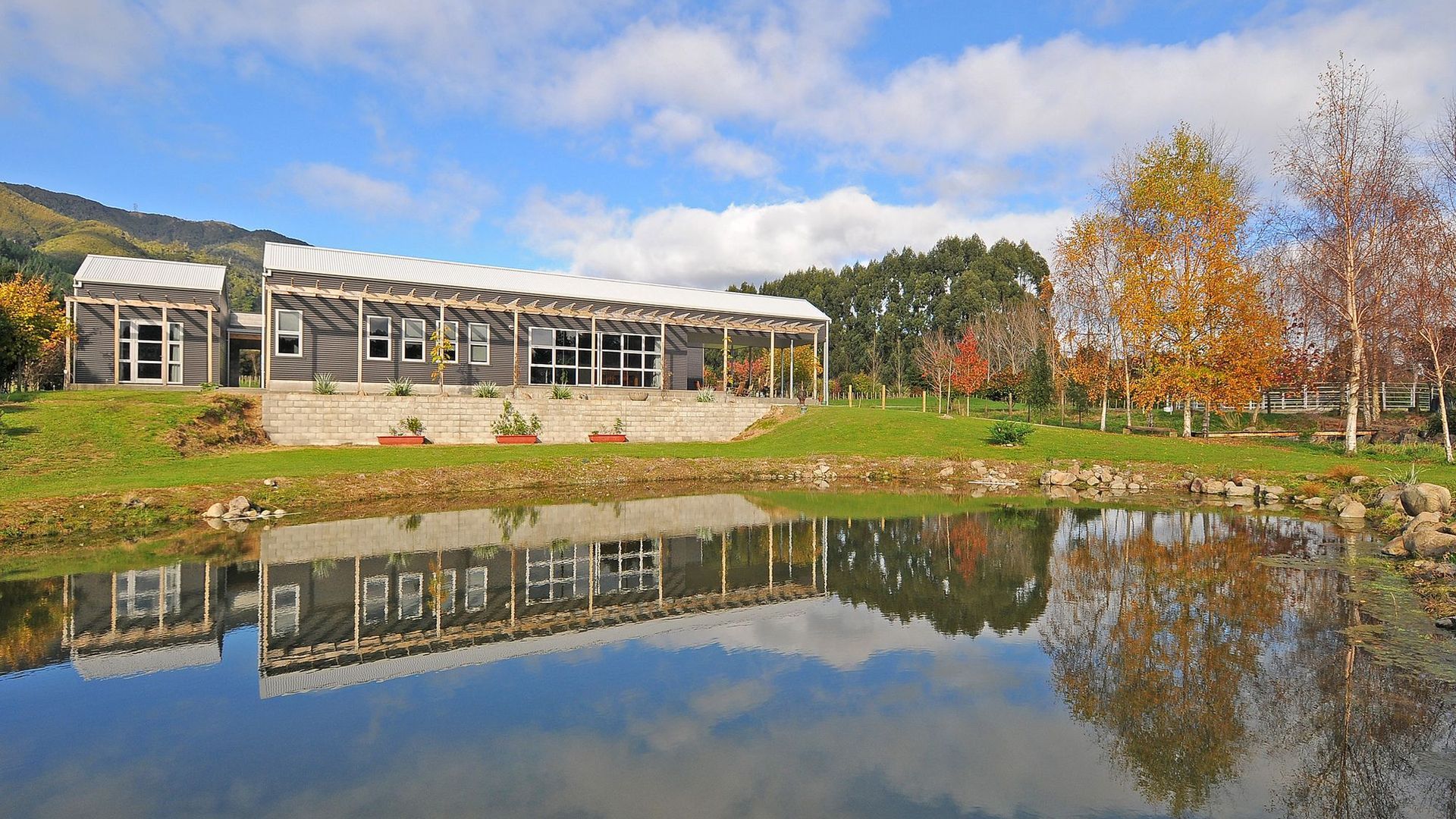 Mangaroa - New Build banner