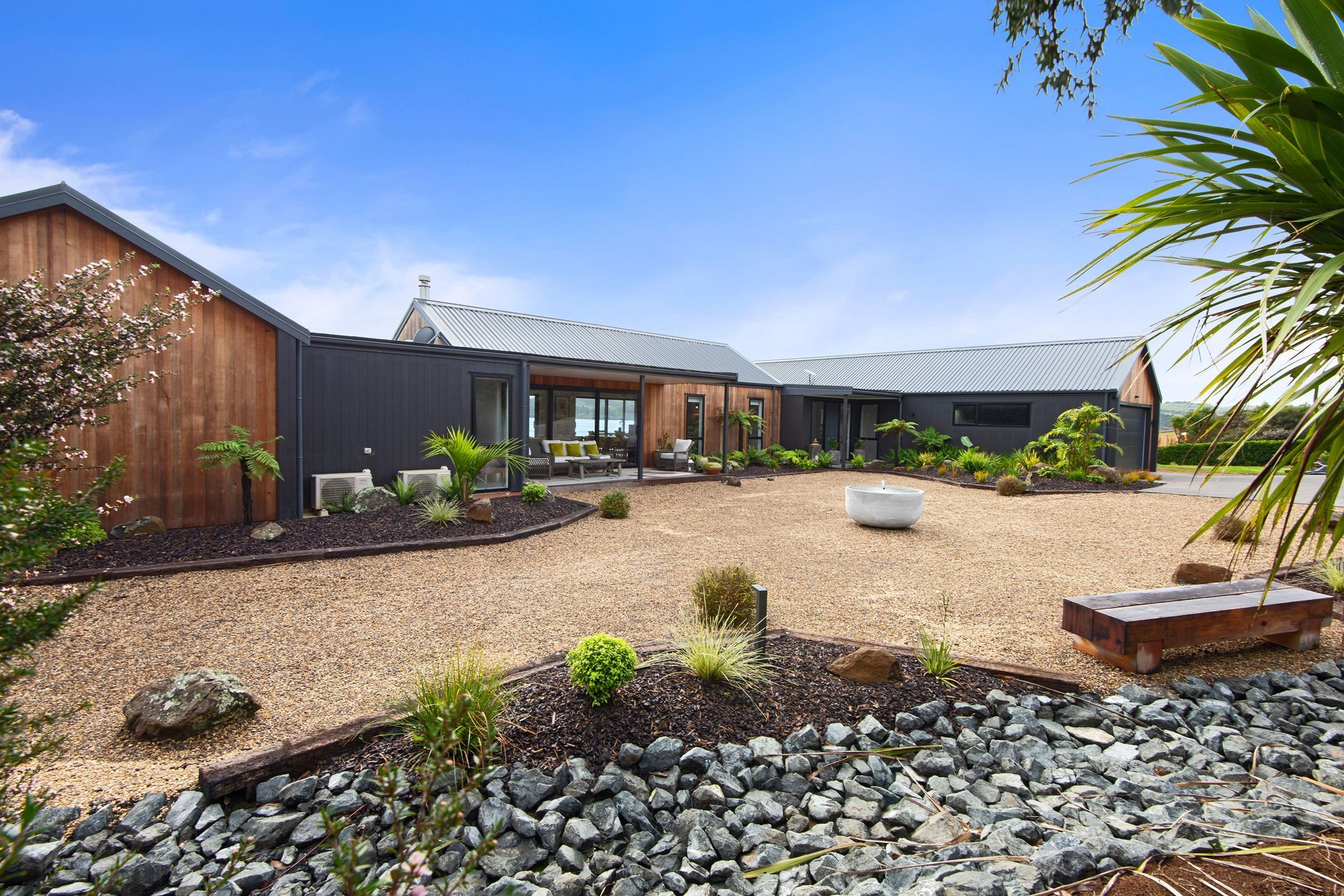 Paewhenua Island House 2