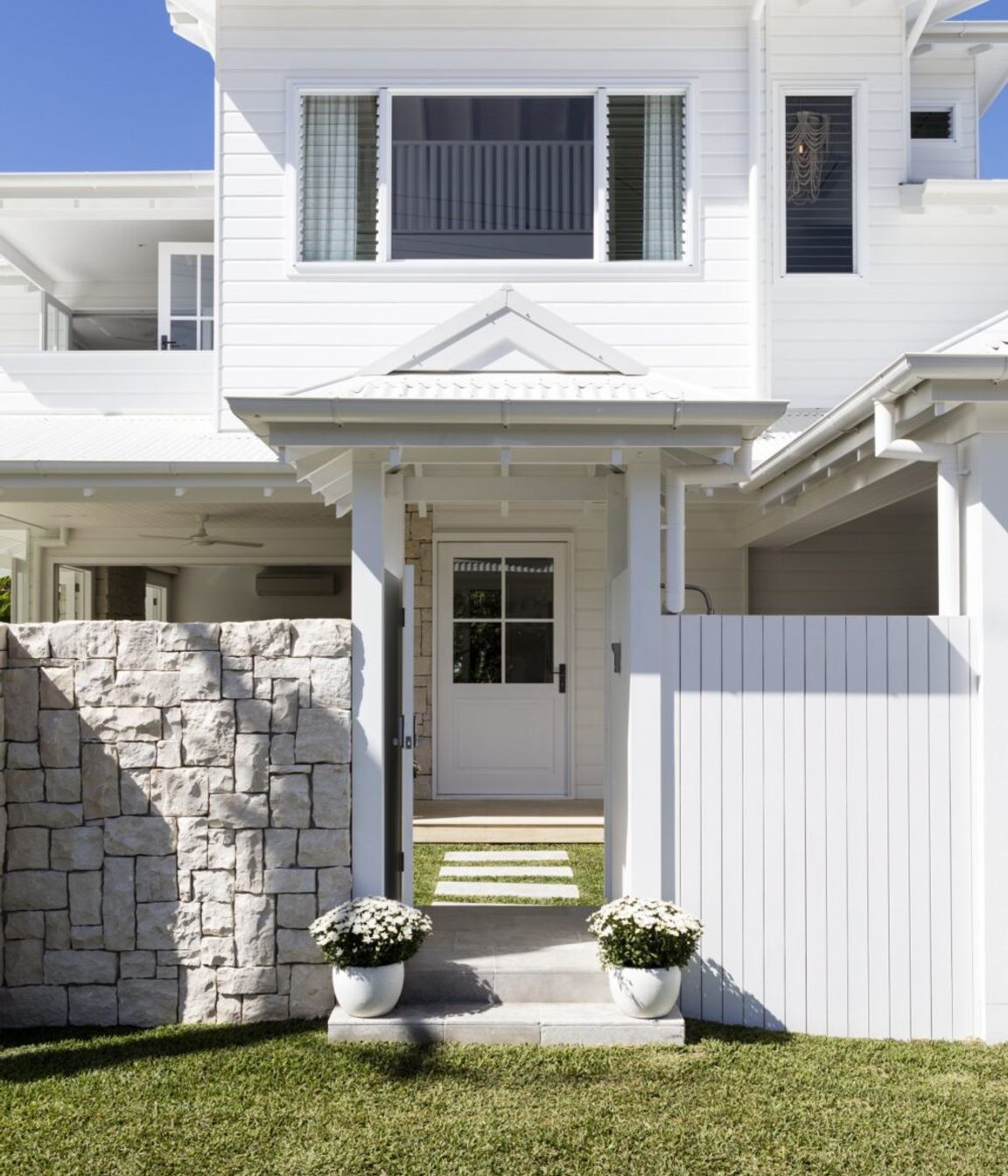 01Externals20-scaled-v2.jpg