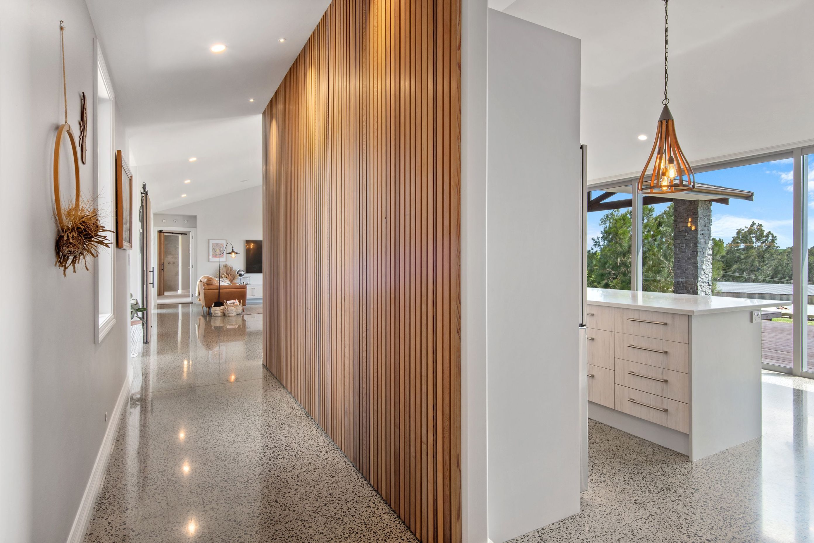 027Open2viewID553122-TaipaViewRd16a.jpg
