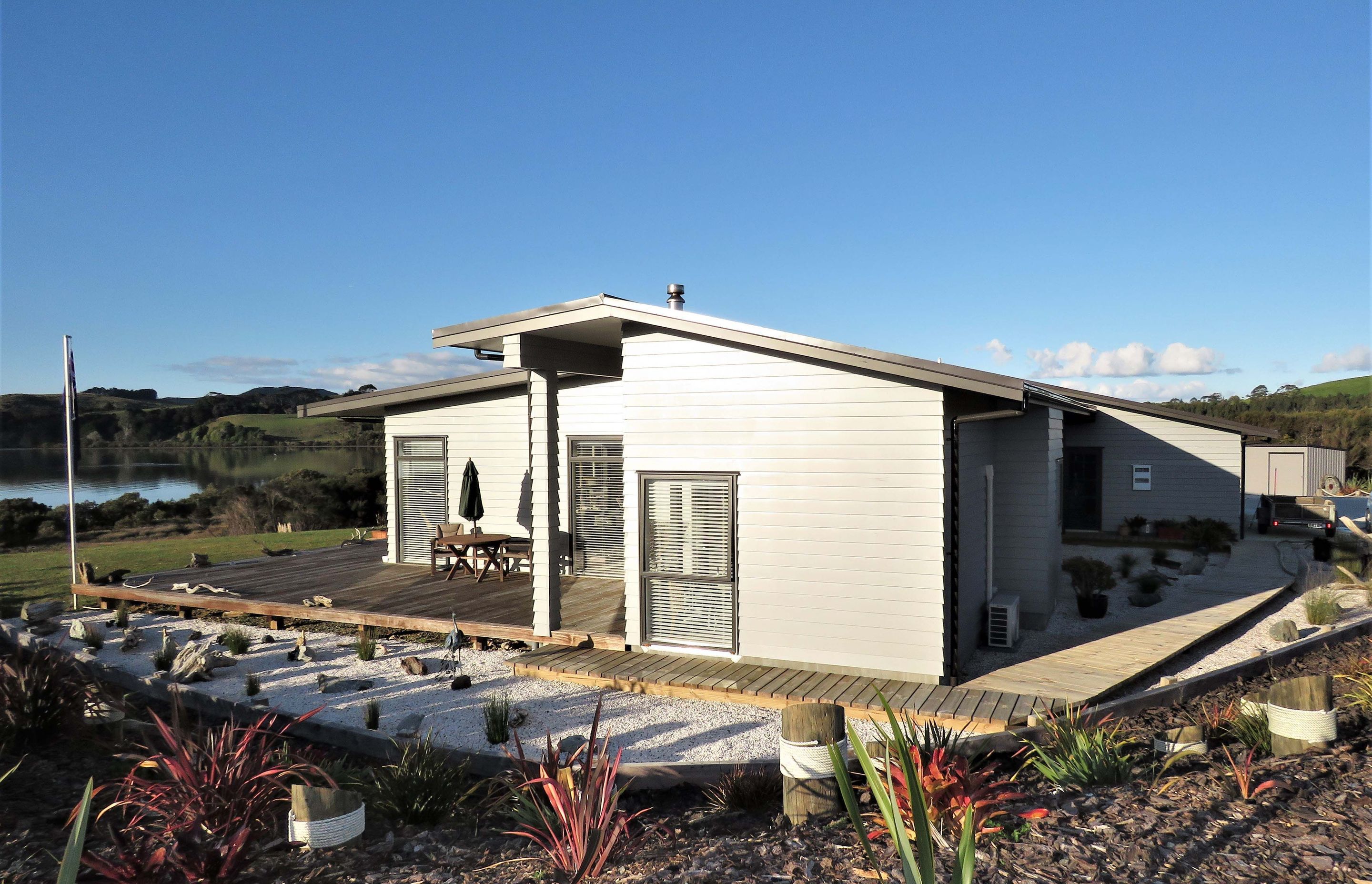 Paewhenua Island House 1