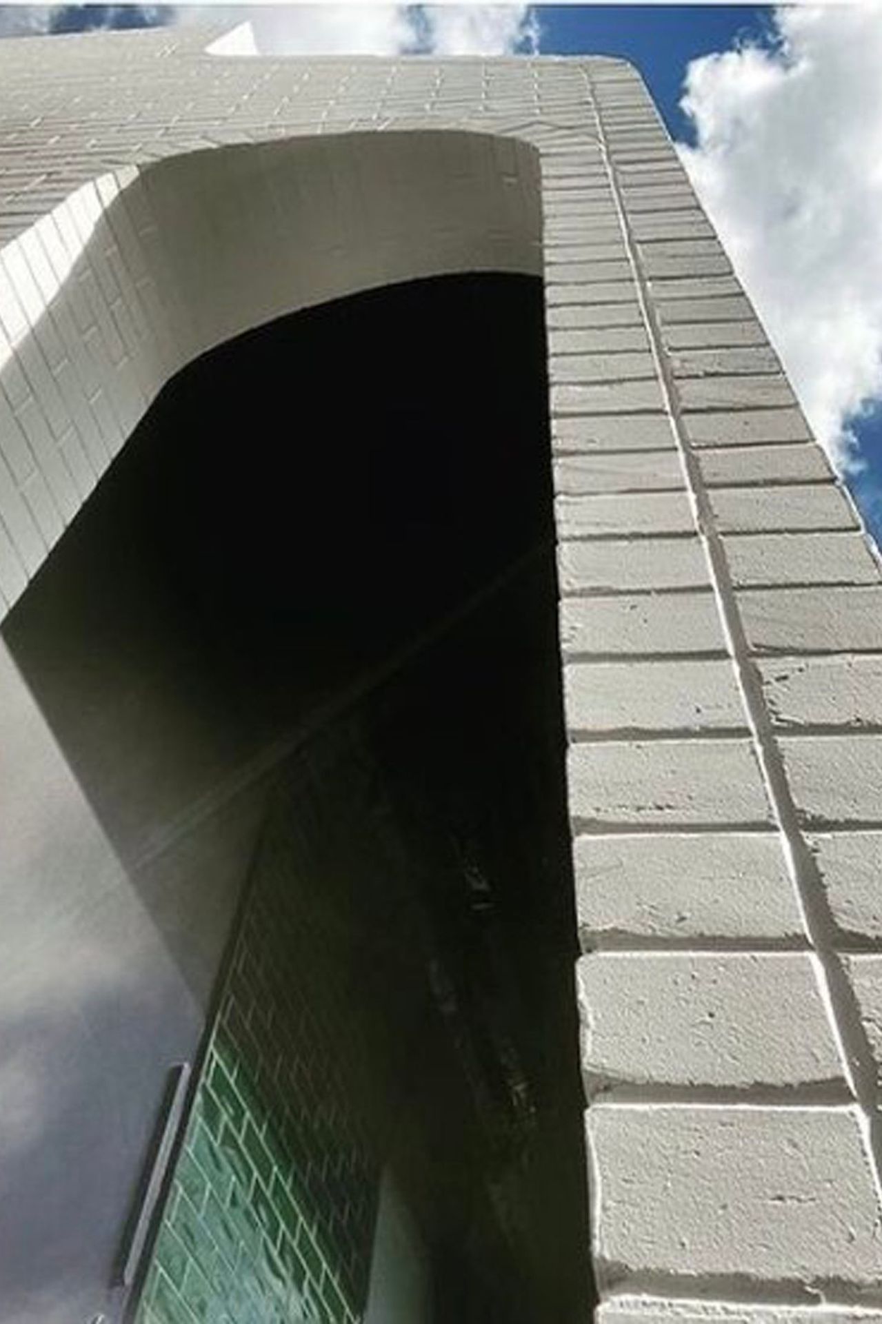10-v12.jpg