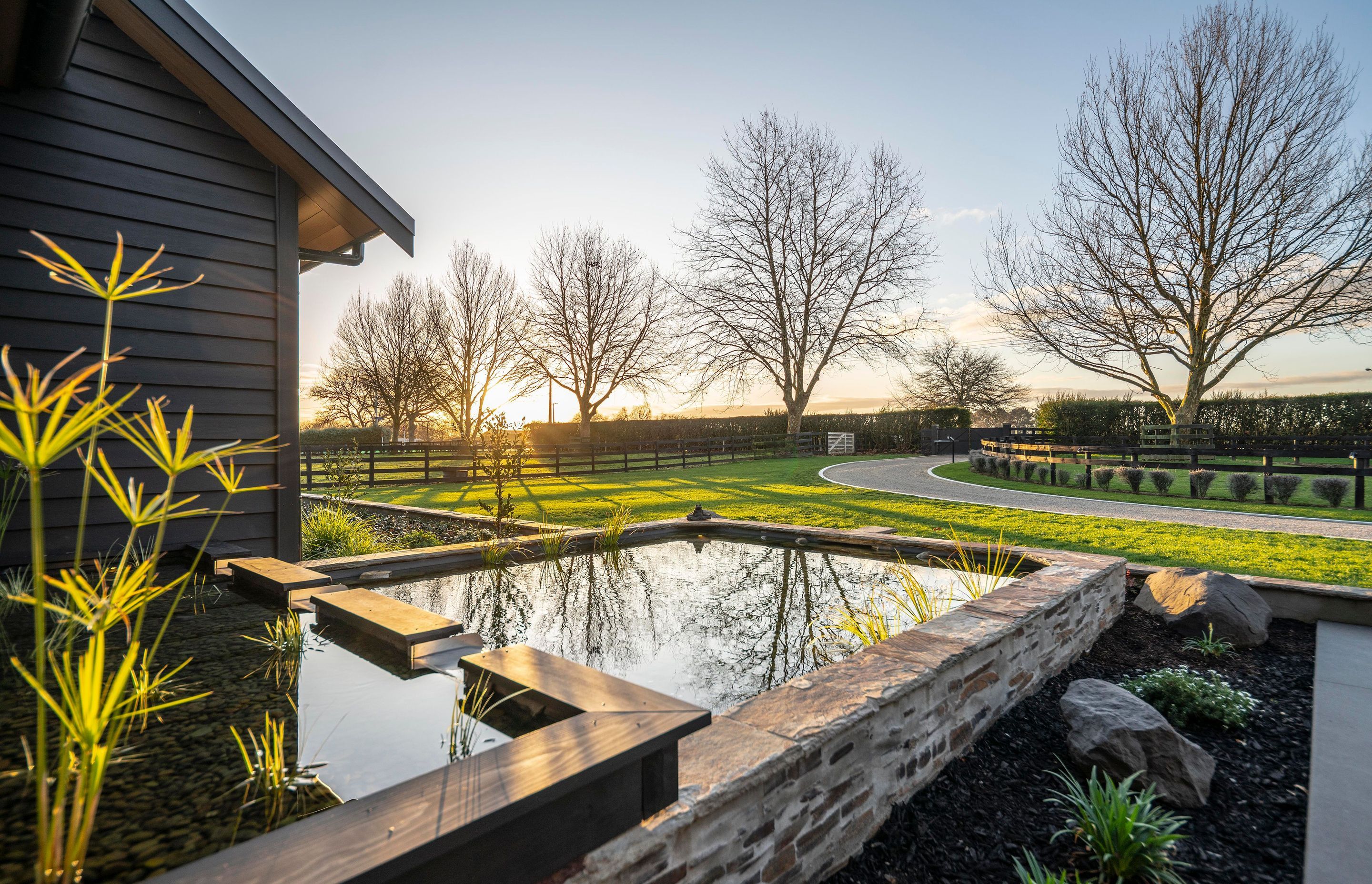 Diners get to look out over the pond and the groomed grounds towards the mature London plane trees.