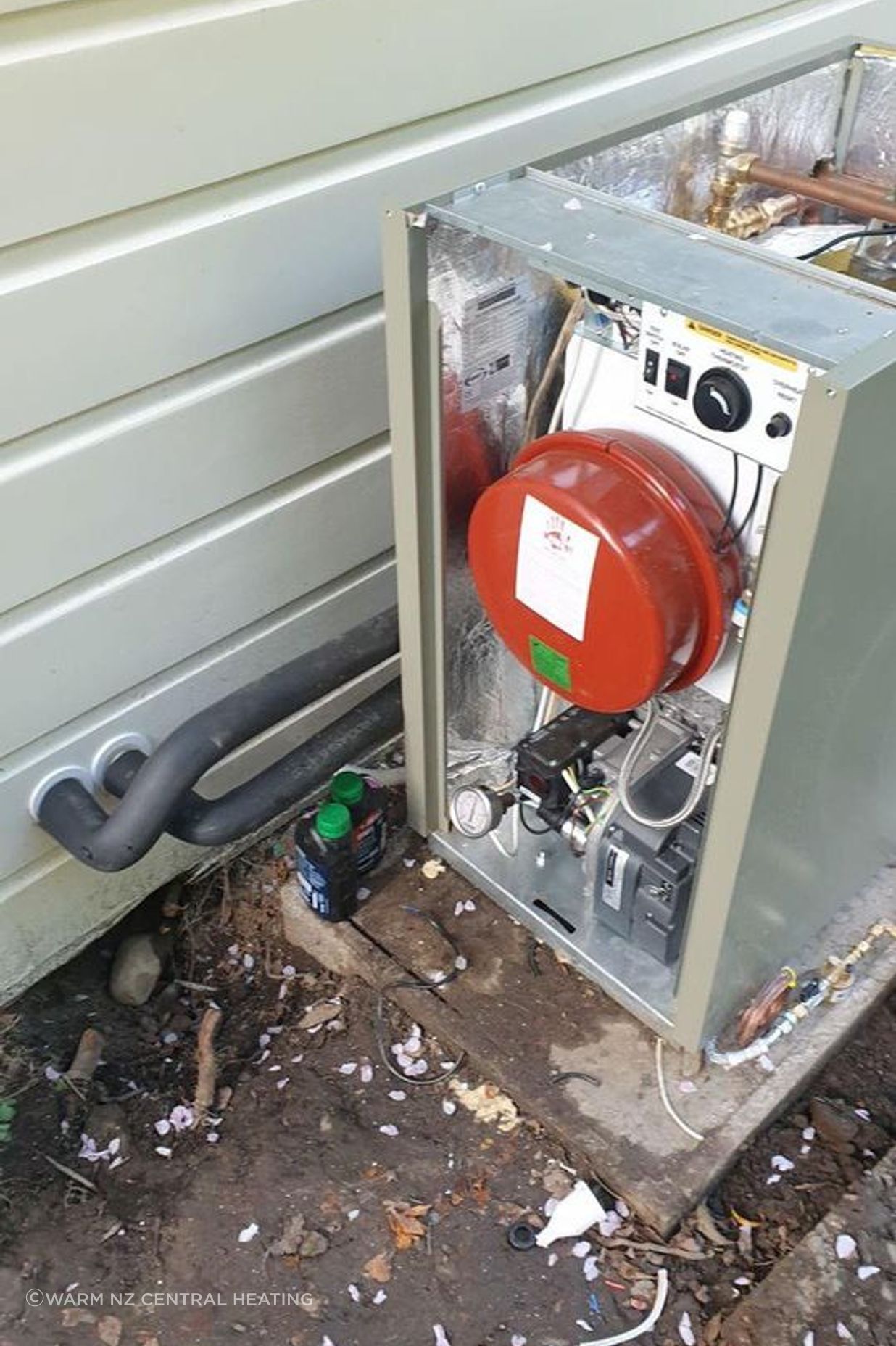 Tikokino House - Central heating & Domestic Hot Water