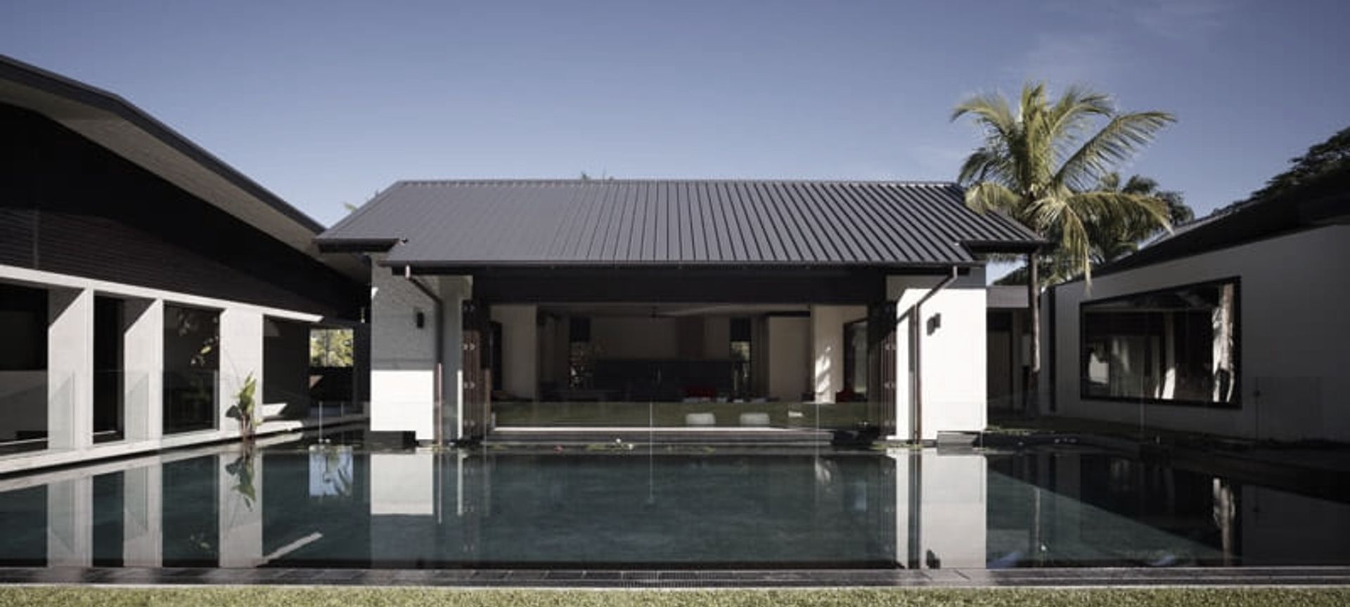 Dune House Port Douglas banner