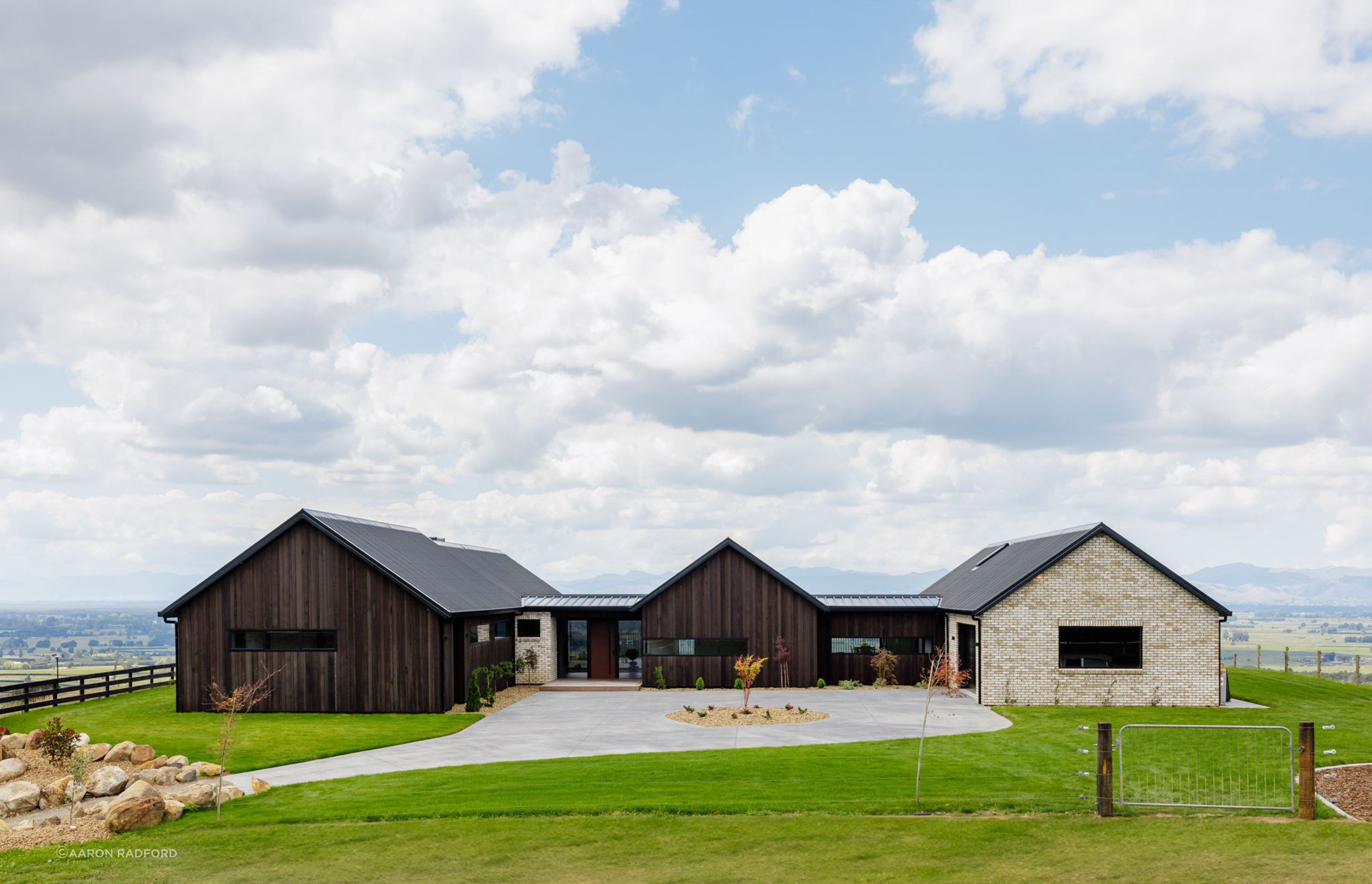 2-web-or-mls-inHouseAR55161.jpg
