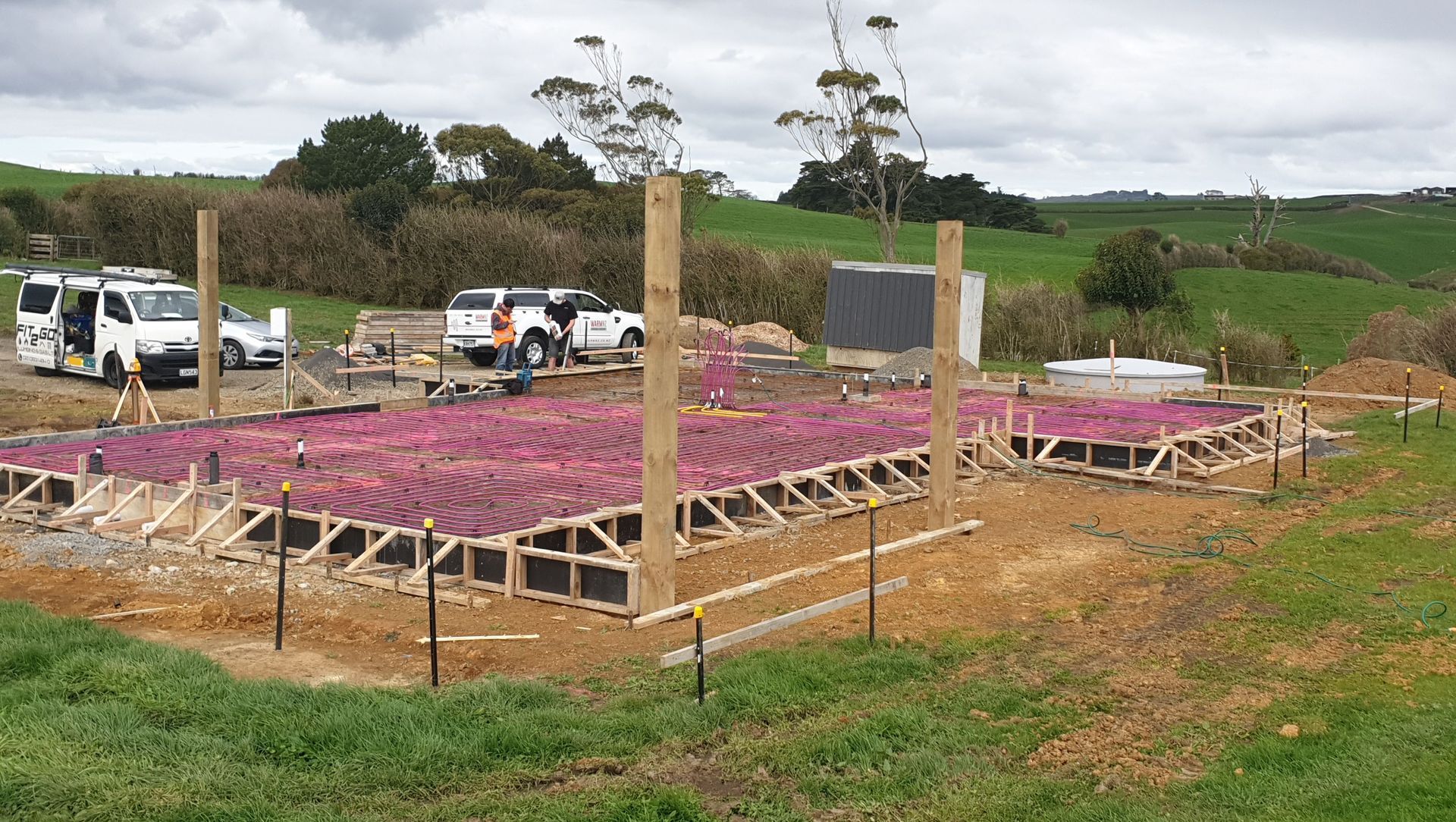 Ostrich Road UFH banner