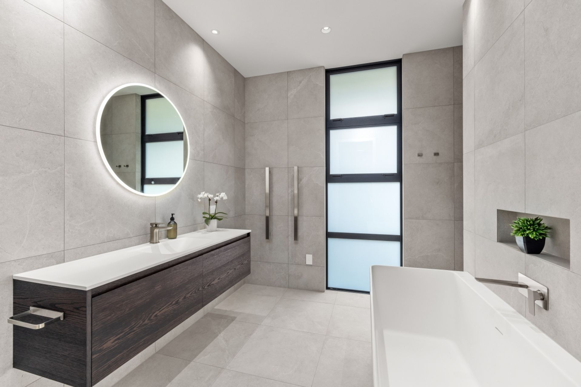Pa Road Residence