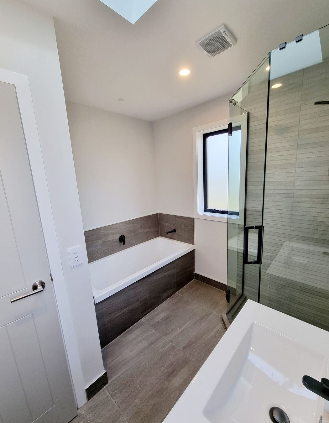 Landmark New Build in Akatarawa