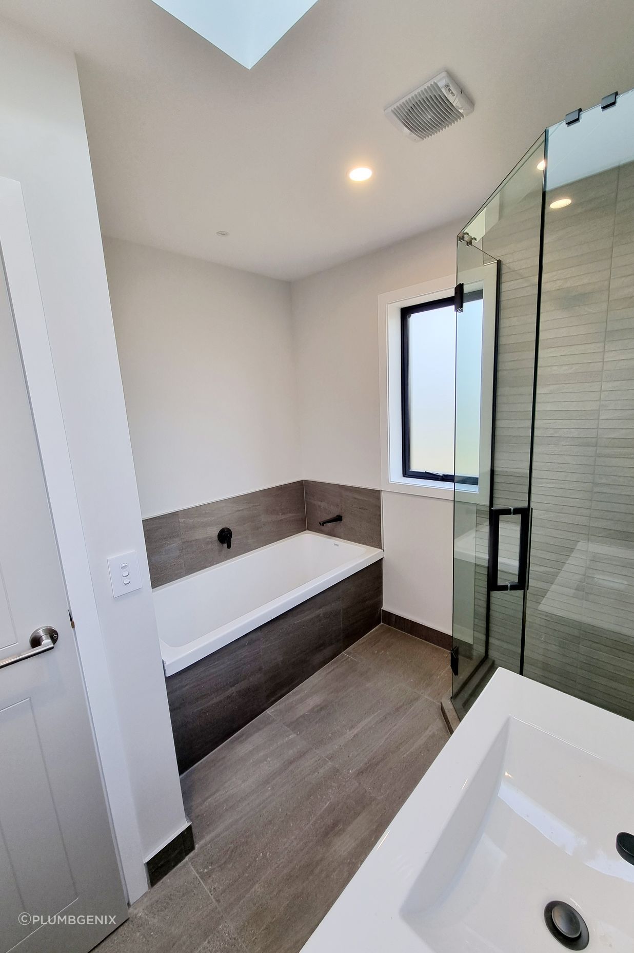 Landmark New Build in Akatarawa