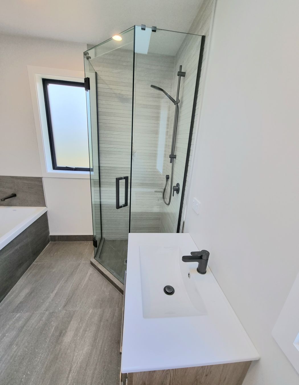 Landmark New Build in Akatarawa