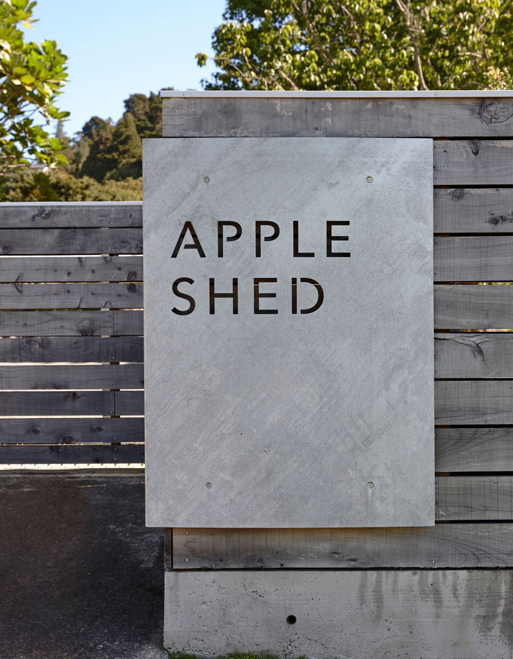 2212-SGA-Appleshed-Hse3303x.jpg