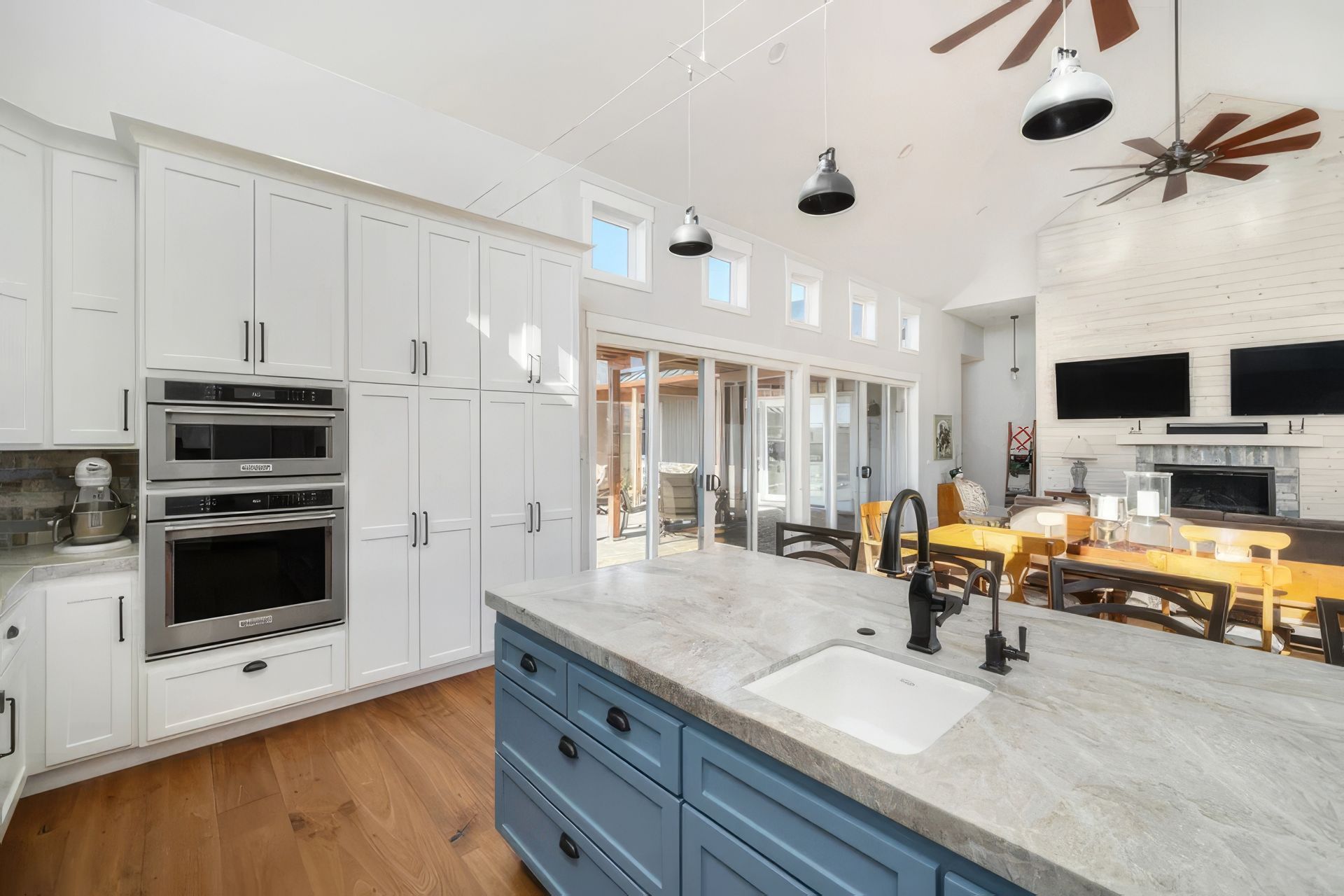 2250BiddleRanch05-ap-compressed-upscaled-by-Replicate.jpg