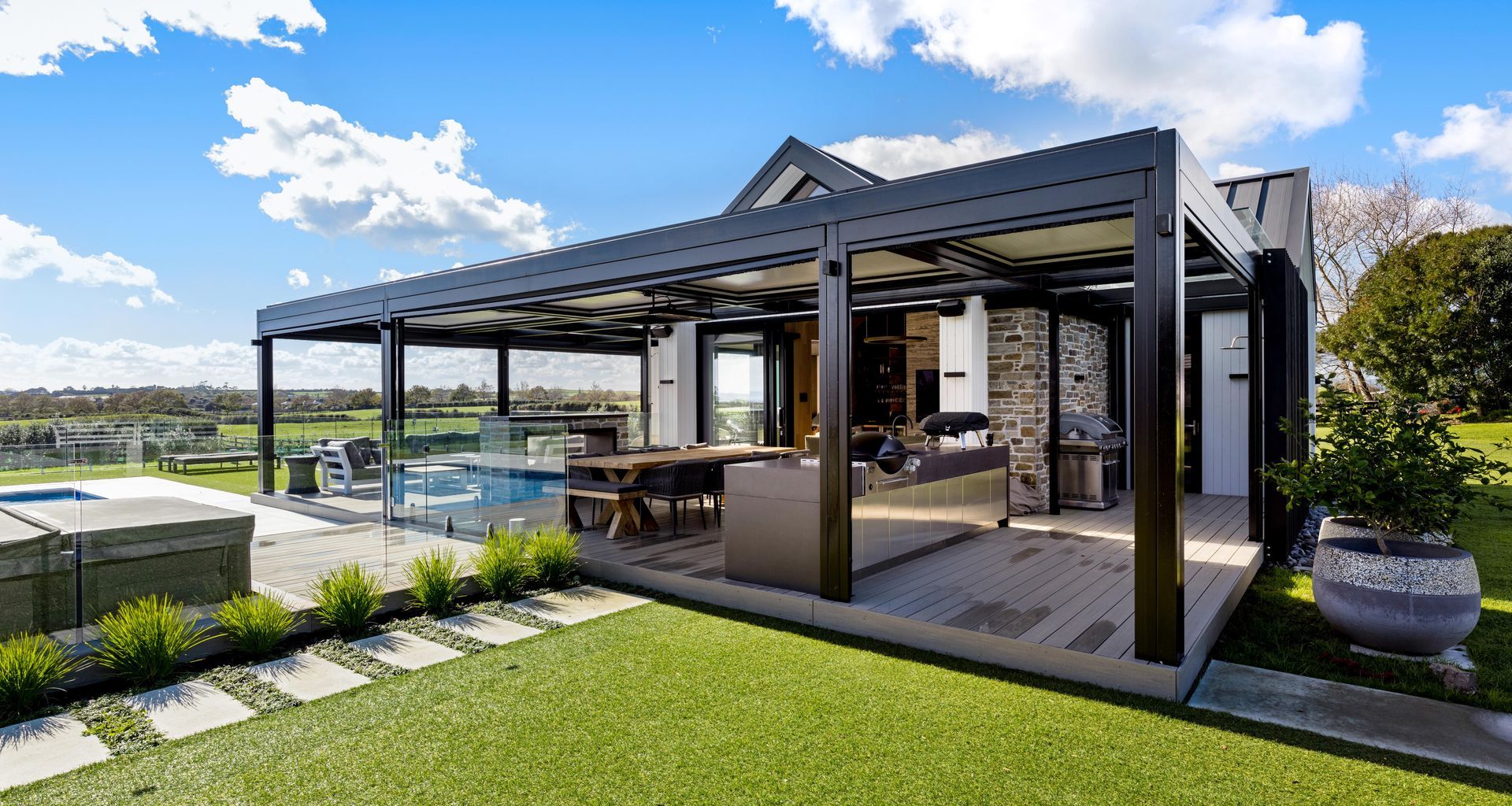Karaka Boutique Pool House banner