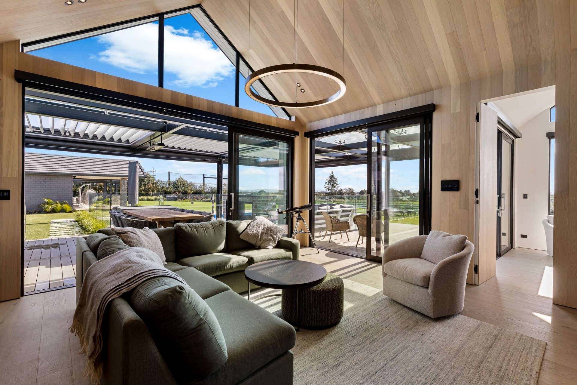 Karaka Boutique Pool House