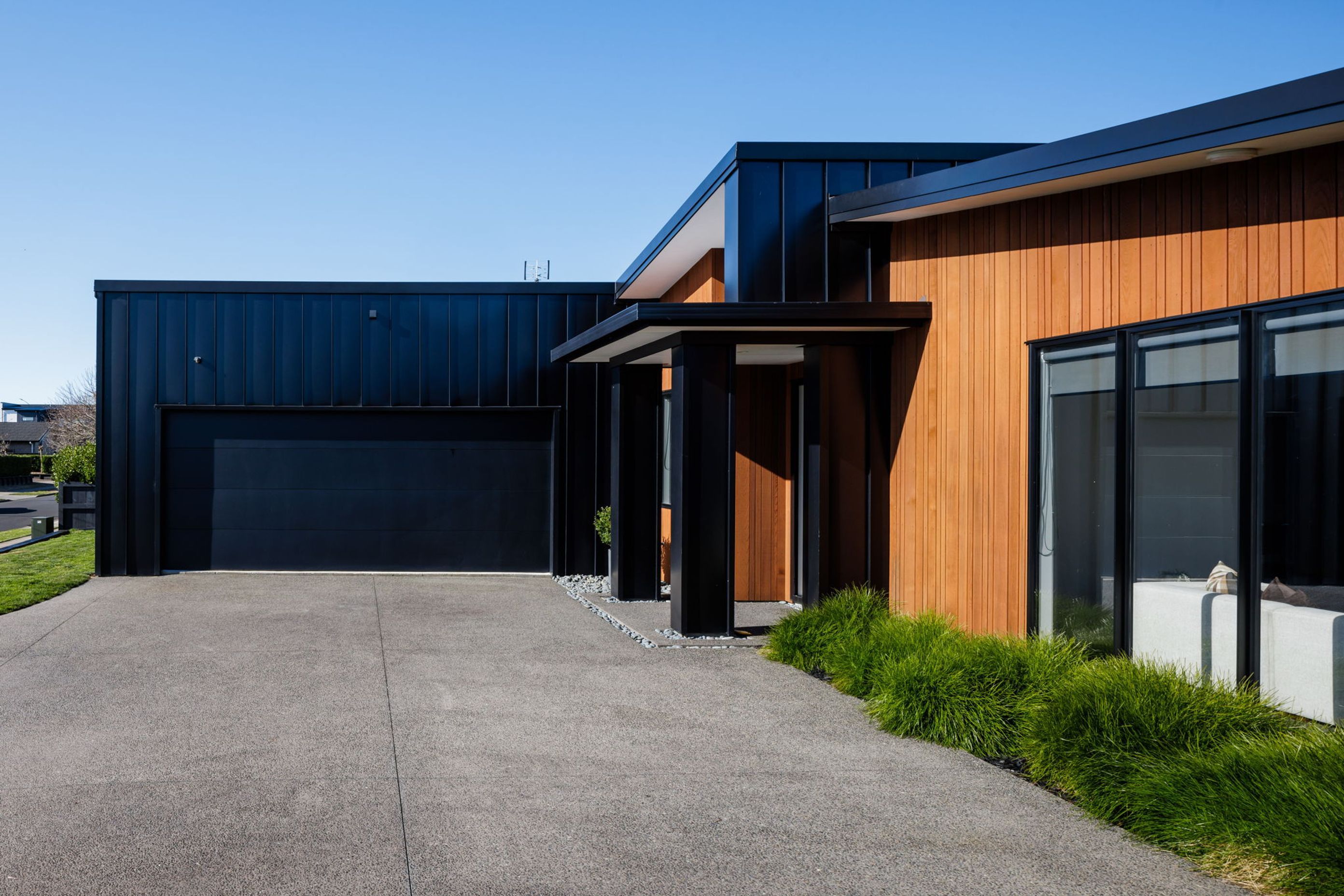 26-web-or-mls-23inHouseAR56437.jpg