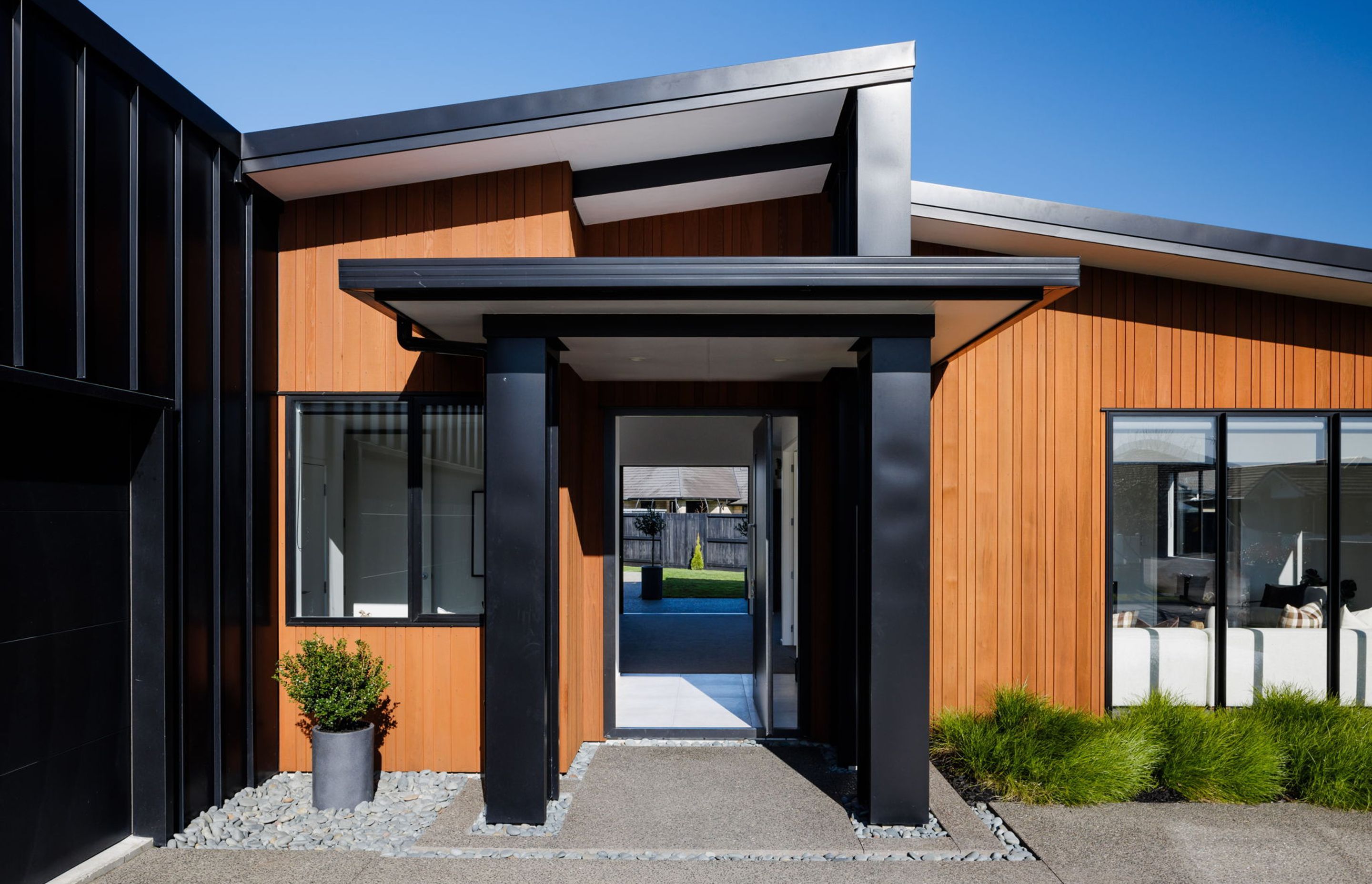 27-web-or-mls-24inHouseAR56452.jpg