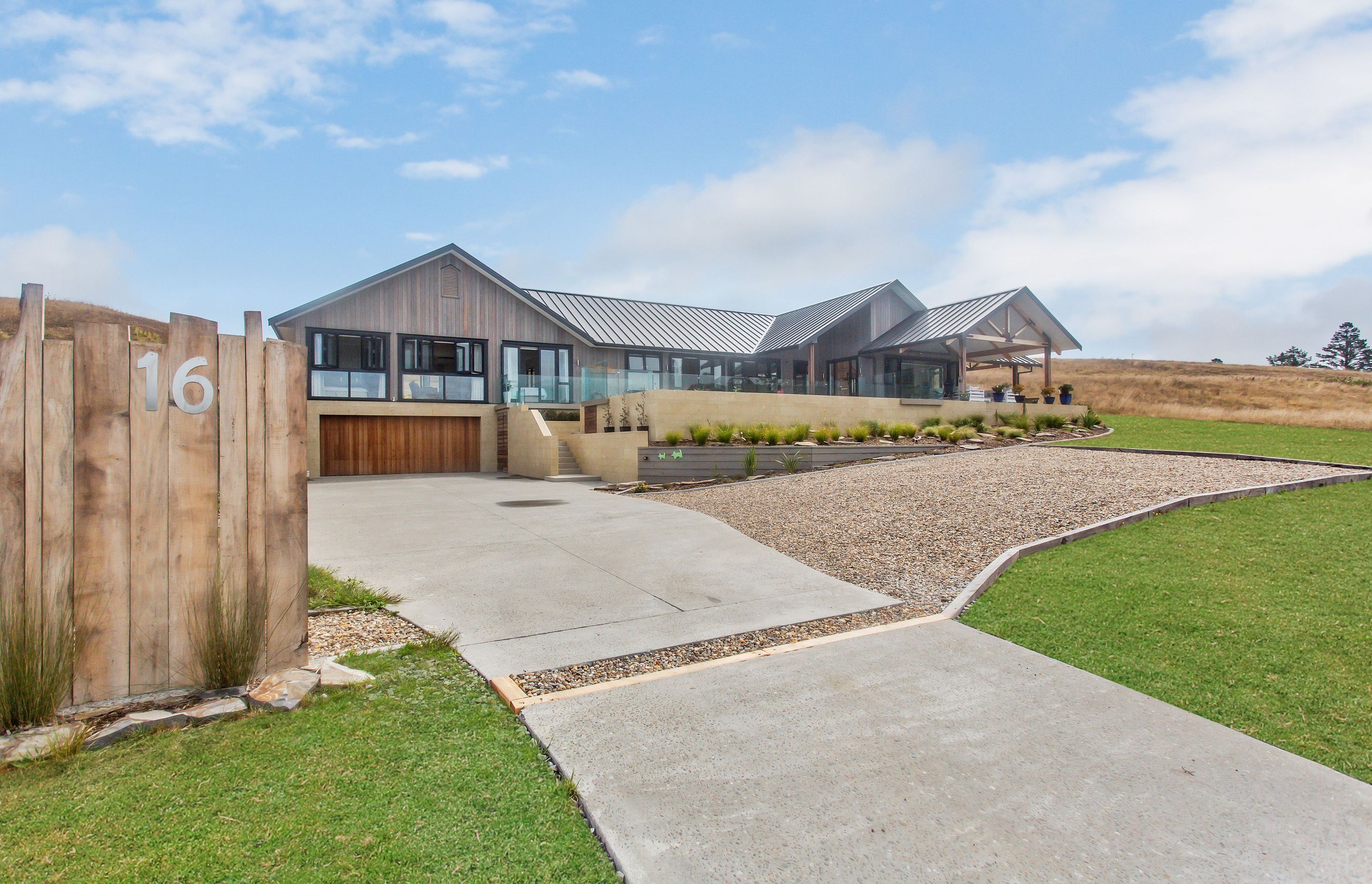 Weiti Bay Residence