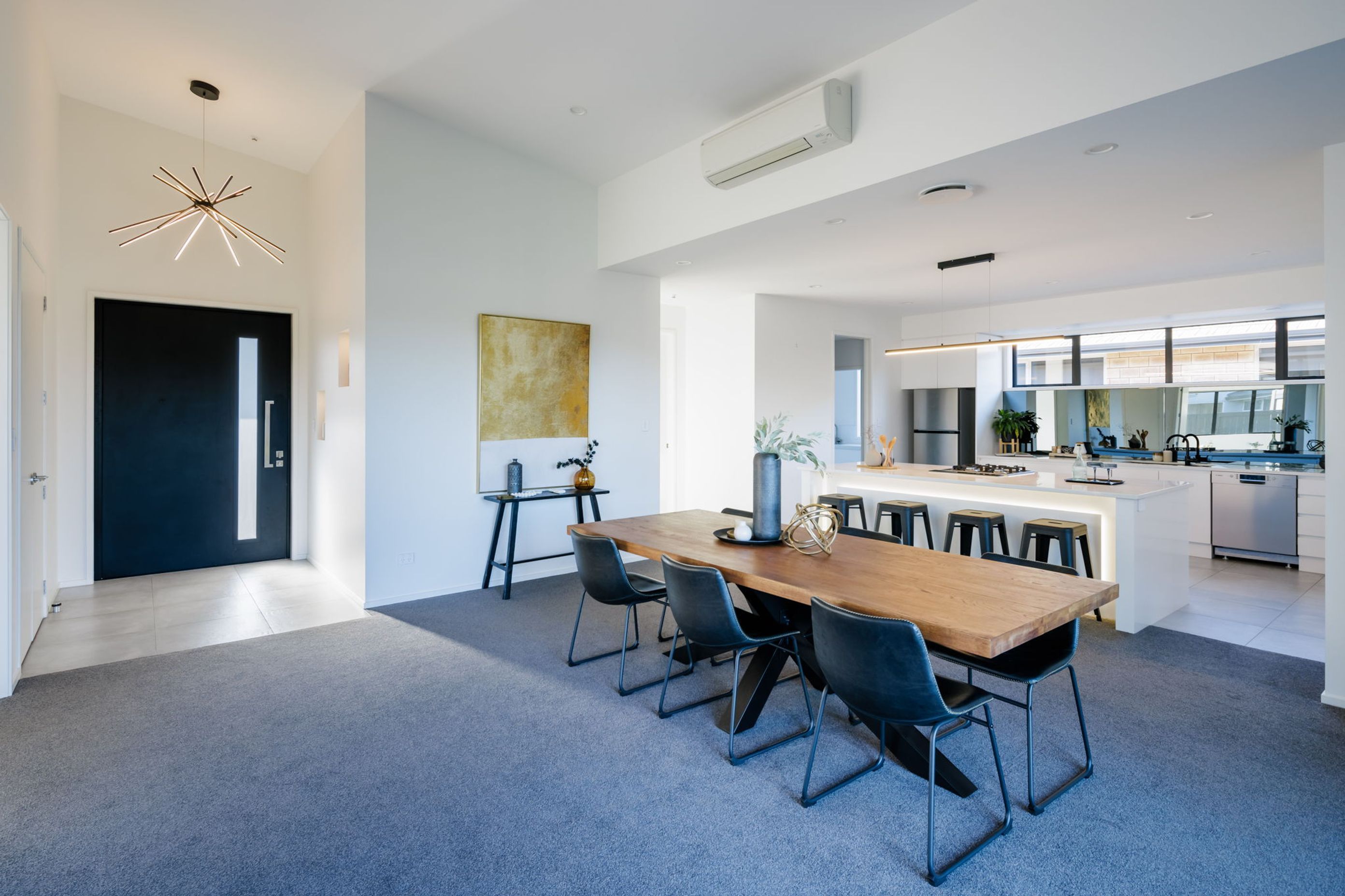 30-web-or-mls-27inHouseAR56497.jpg