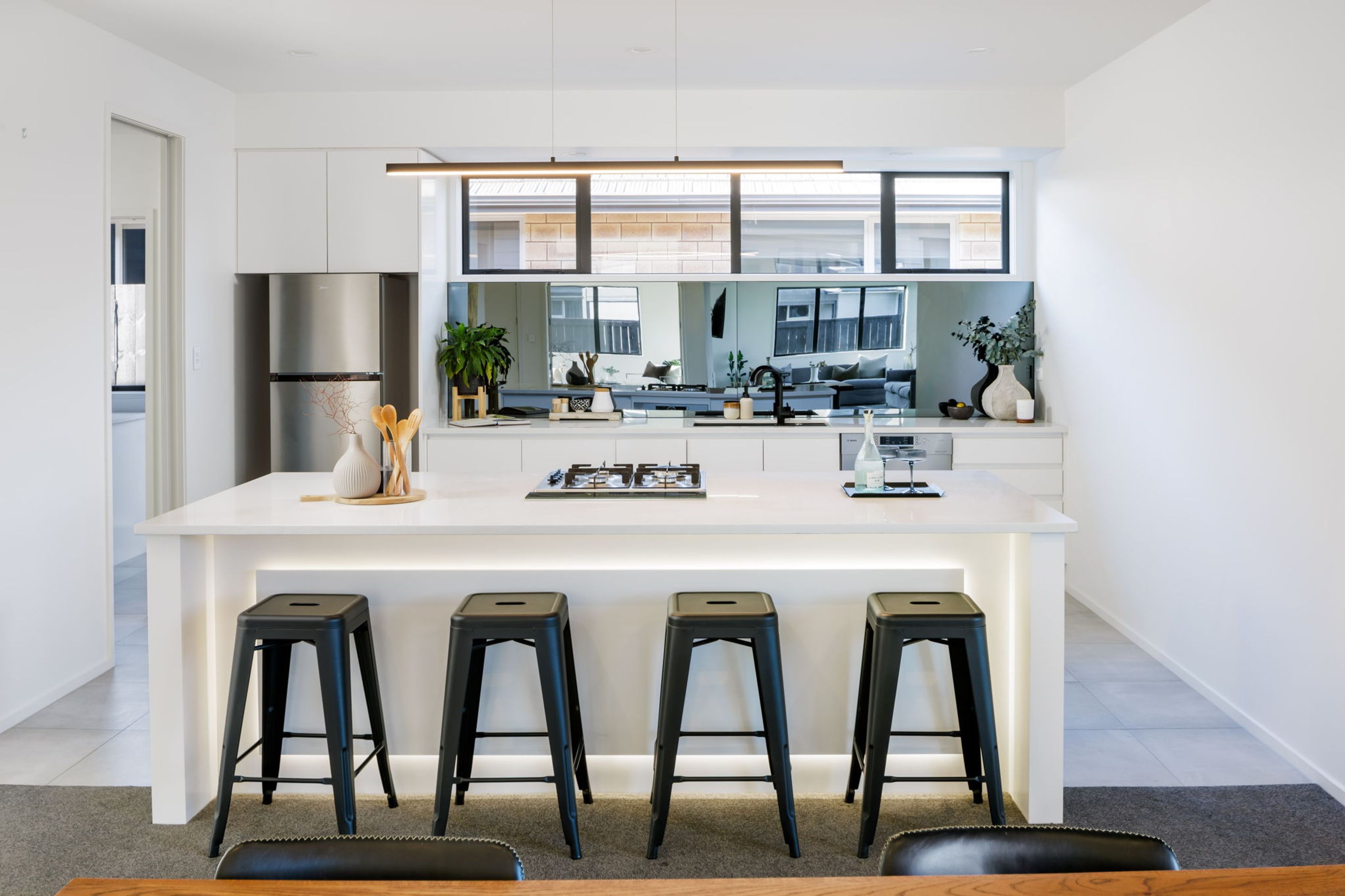 31-web-or-mls-28inHouseAR56512.jpg