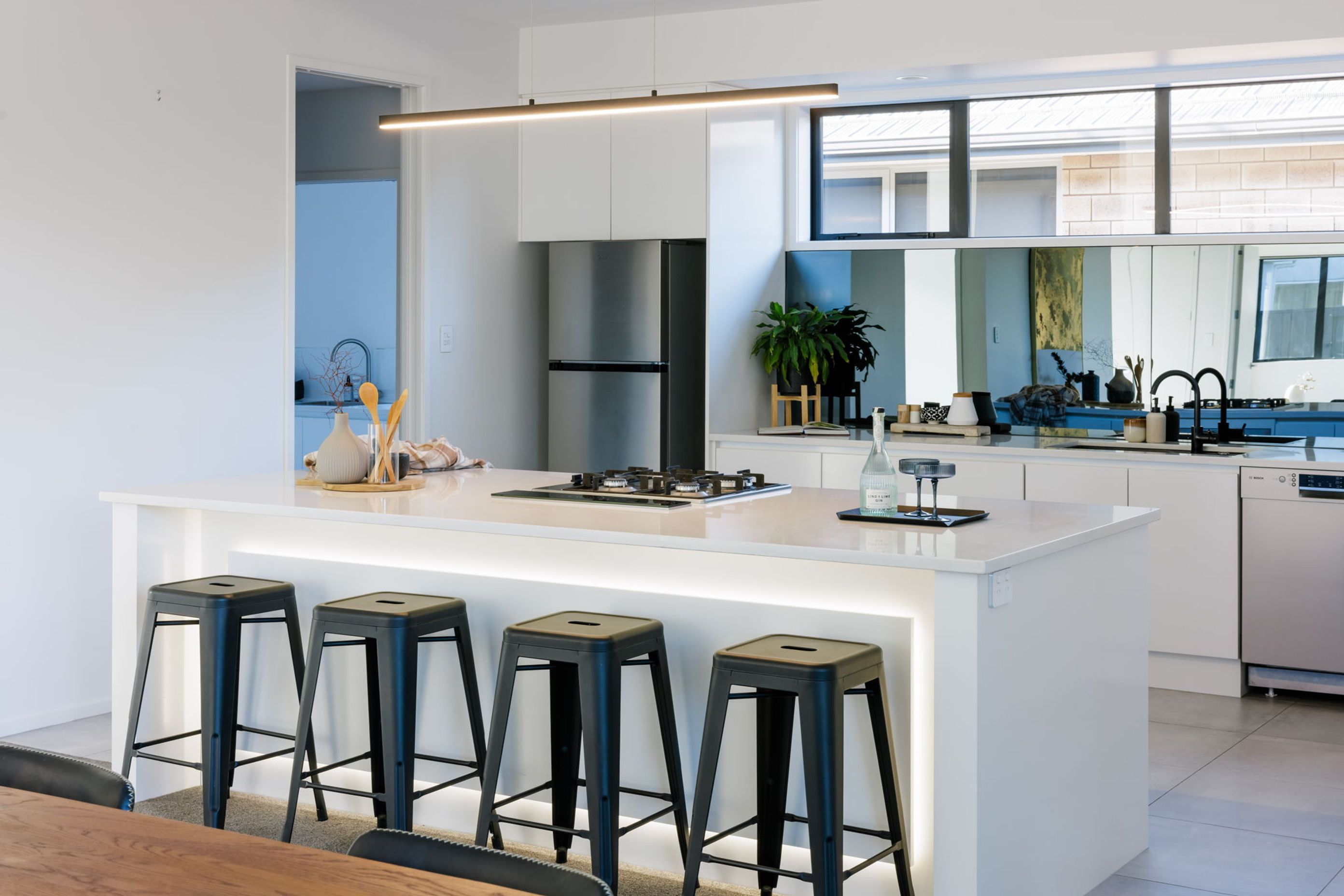 37-web-or-mls-34inHouseAR56575.jpg