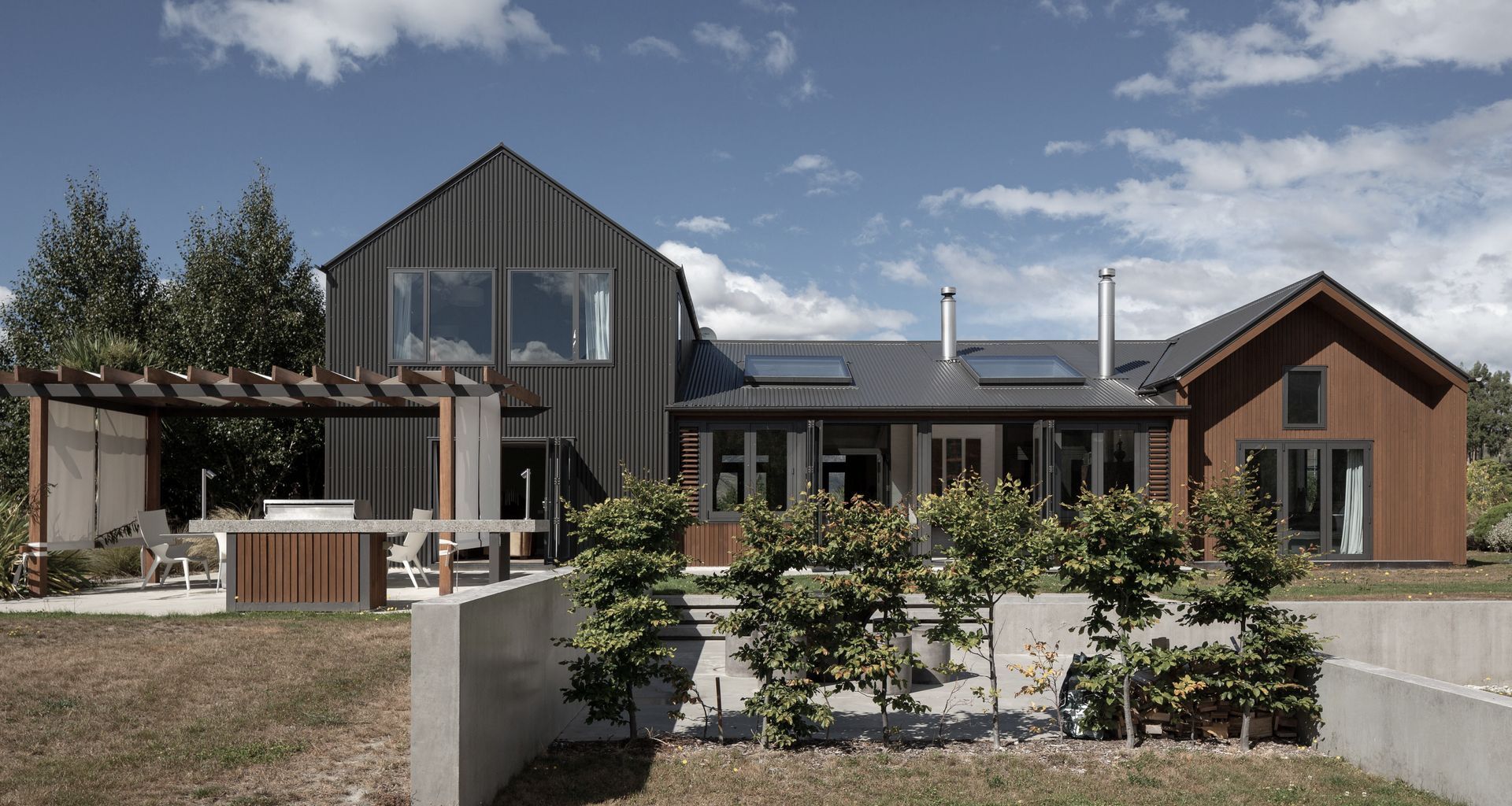 Mountain Views on Speargrass, Queenstown banner