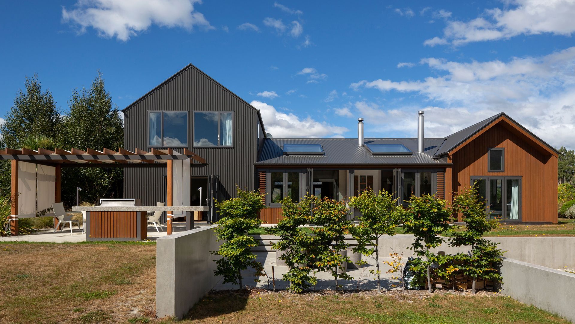 Mountain Views on Speargrass, Queenstown banner