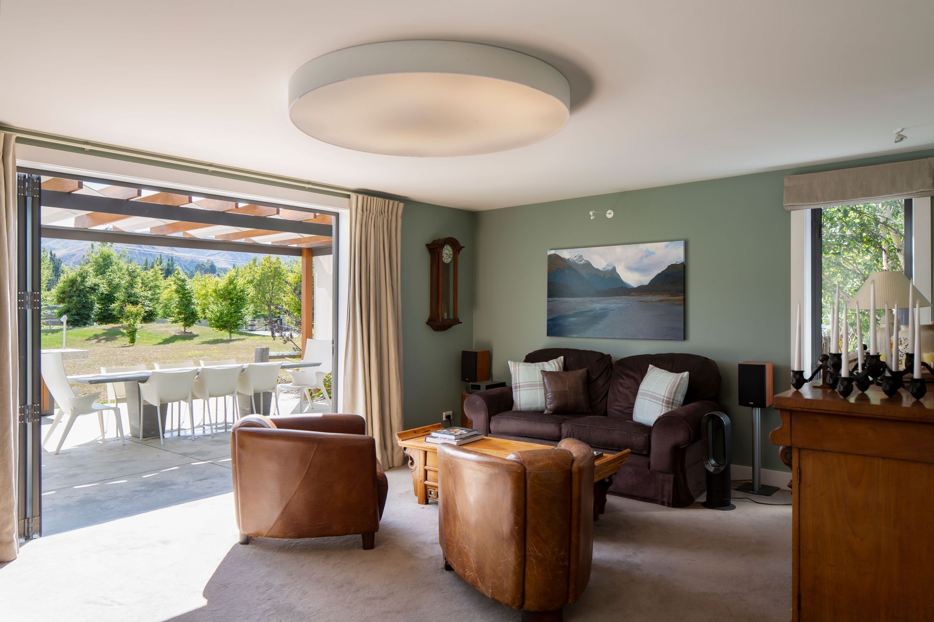 Sitting Room with Outdoor Flow