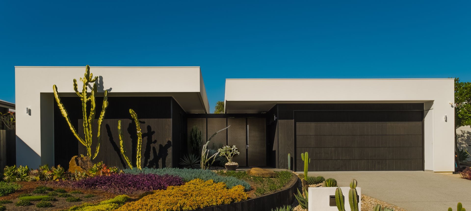 Farrel Shilton Residence banner