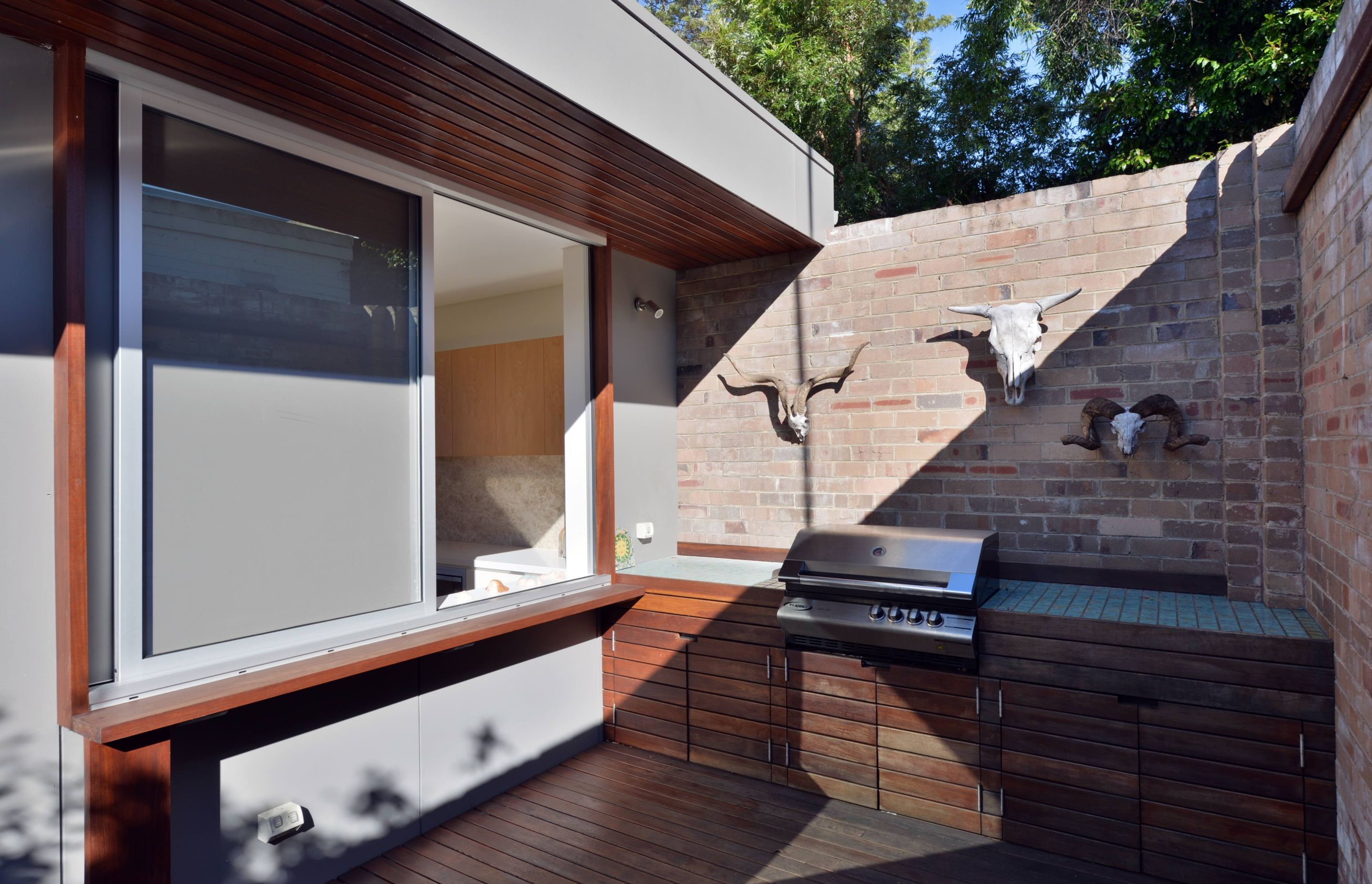 Carter St Bronte