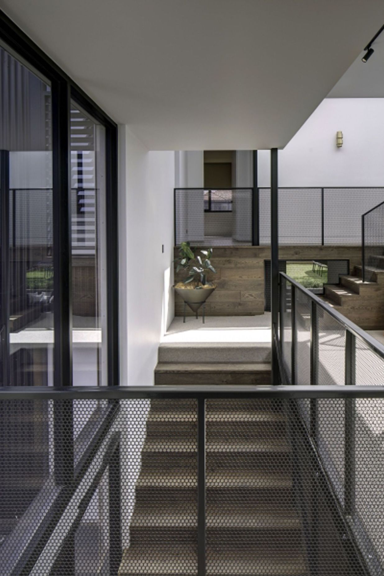 APERTURE-HOUSE10.jpg