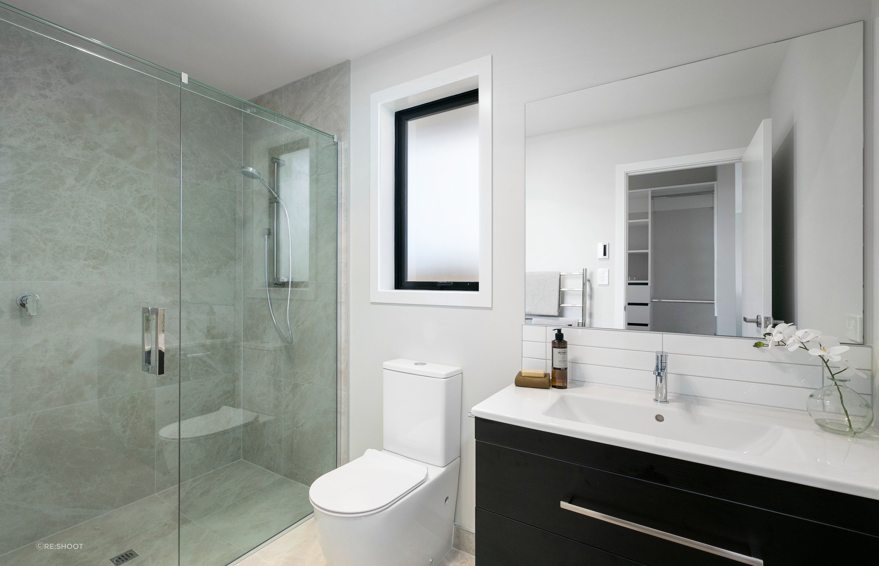 Abron-Real-Estate-23-of-43.jpg