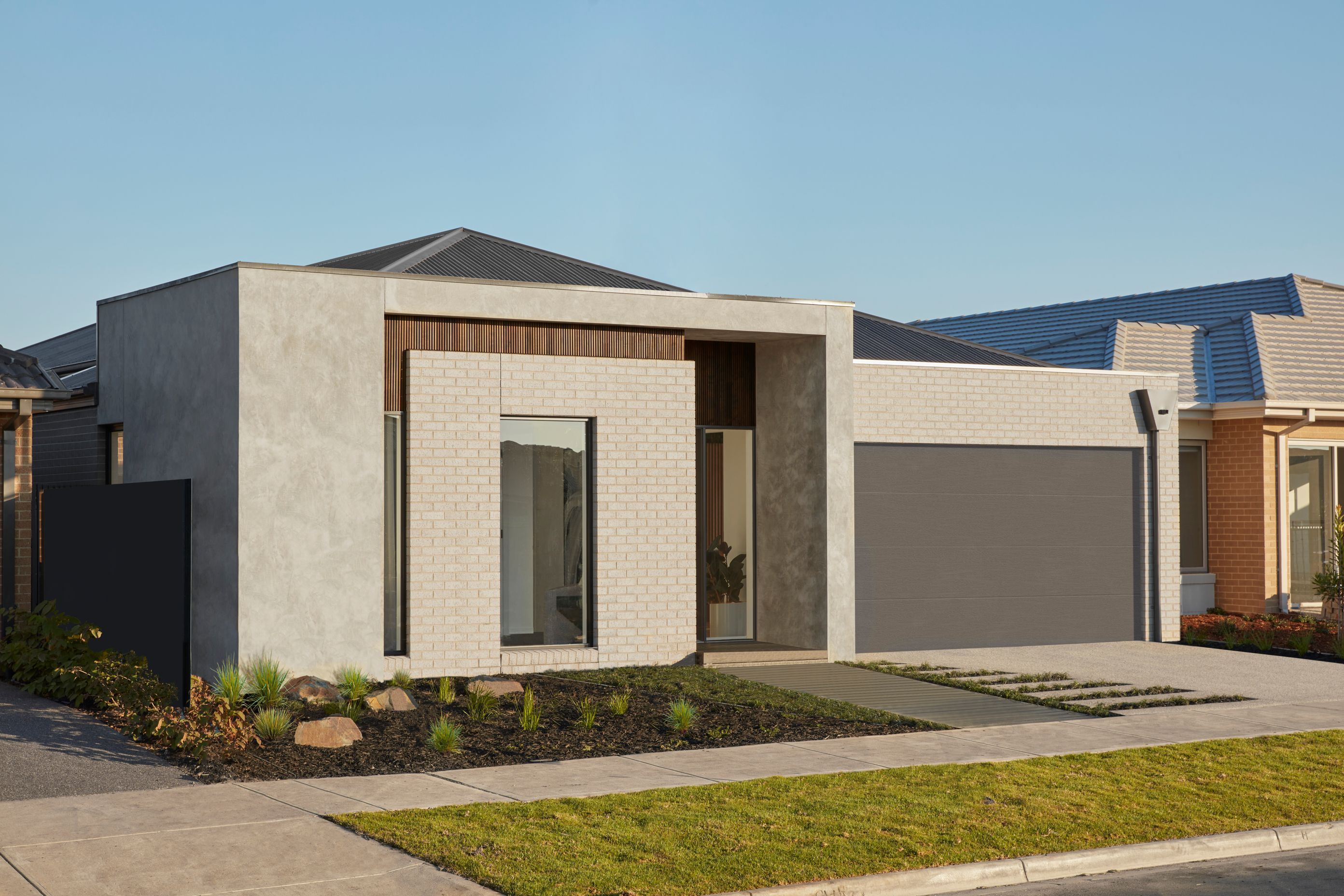 ArliHomesMila29NewhaveEstate210429045.jpg