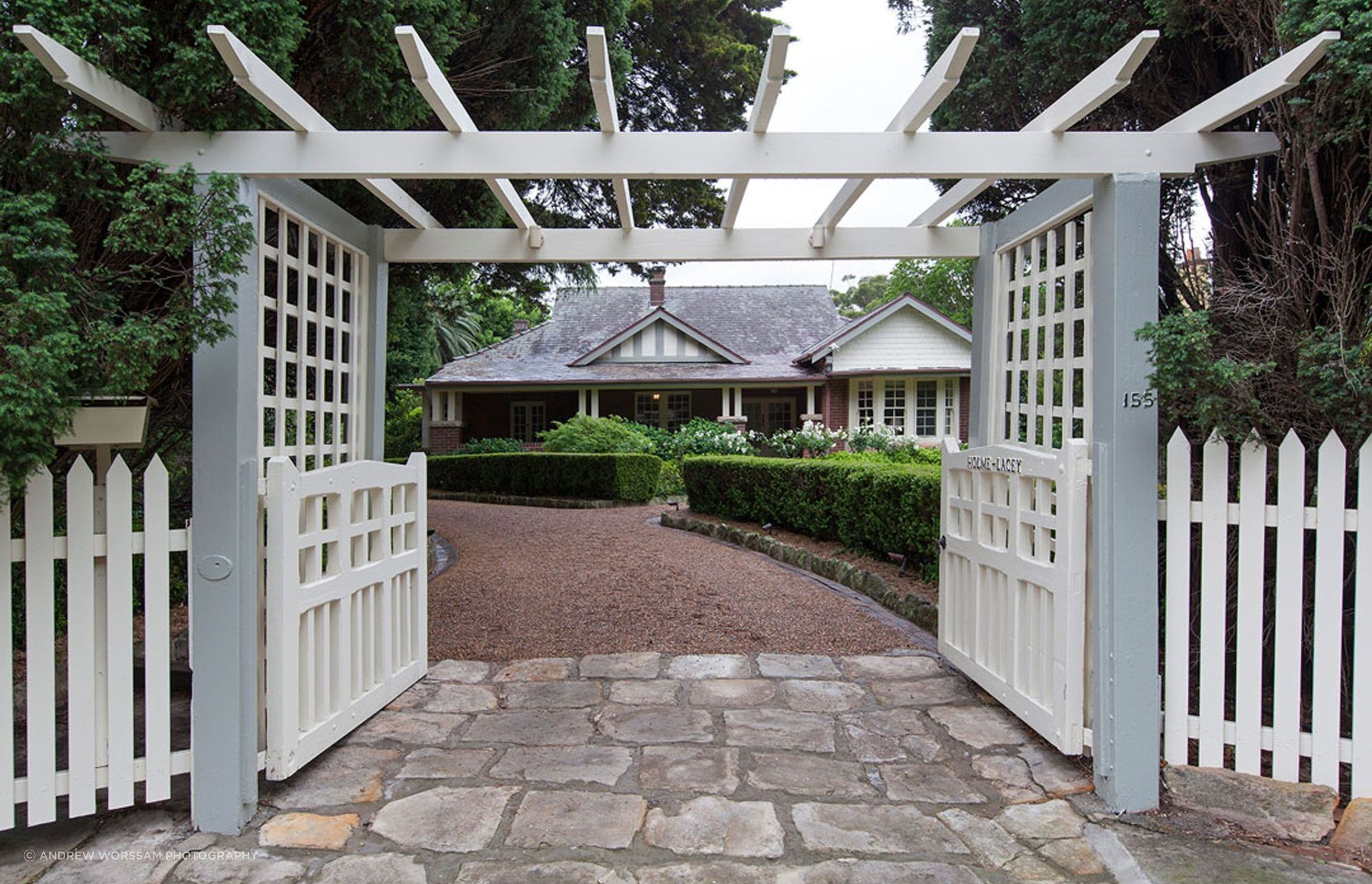 BEECROFT-HOUSE01.jpg