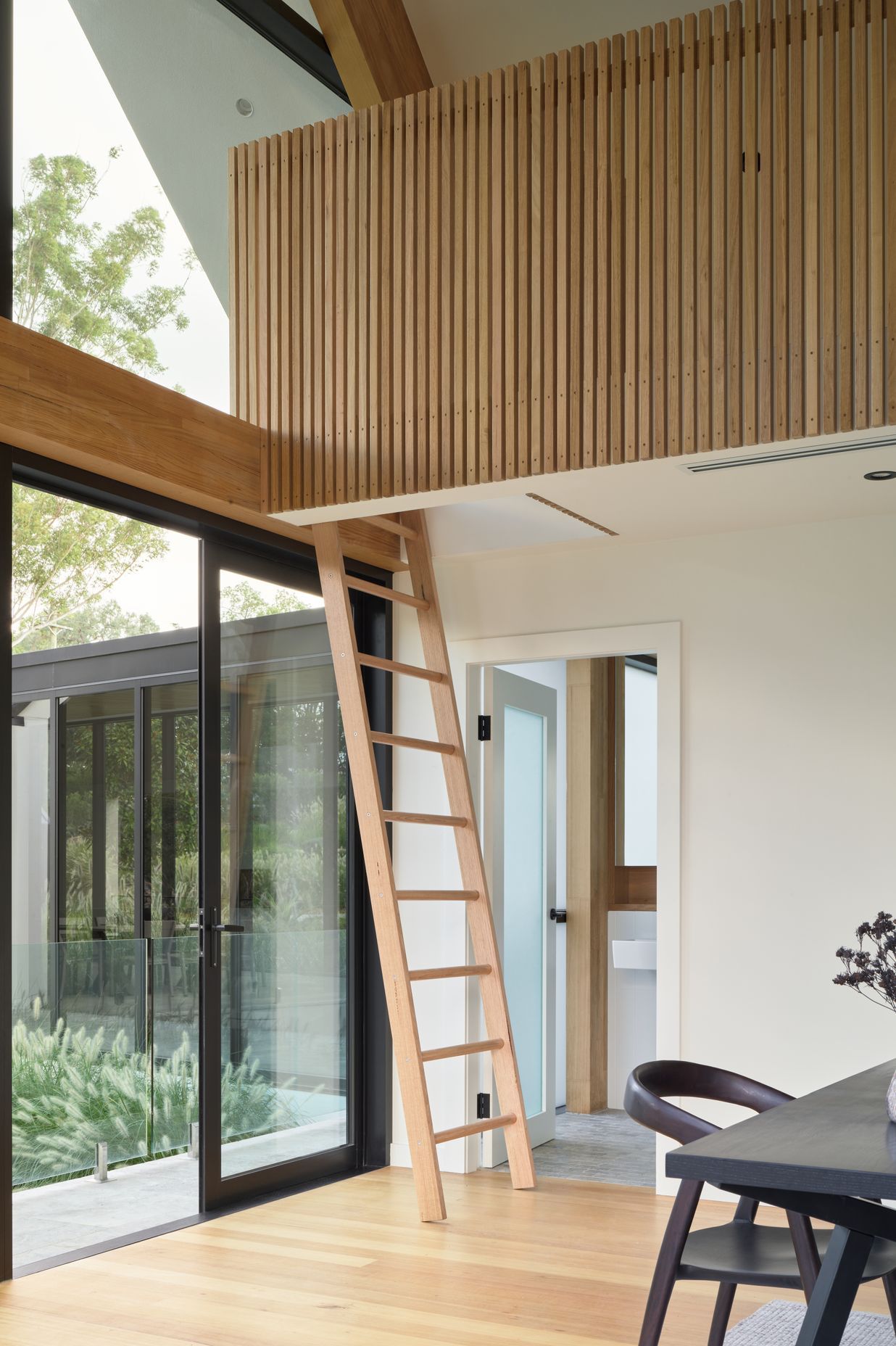 BTPsRGB-5760Middle-Dural2550-v2.jpg