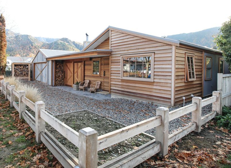 Cabin Fever, Arrowtown