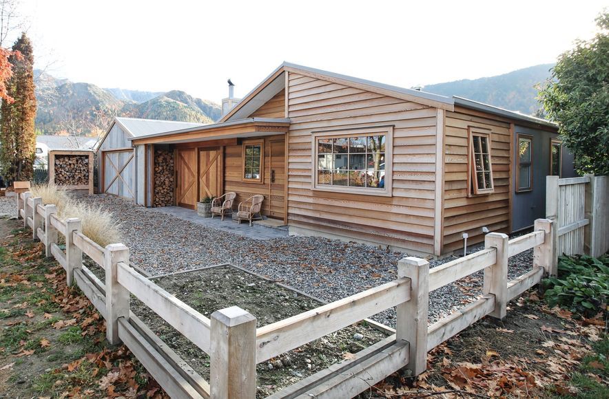 Cabin Fever, Arrowtown