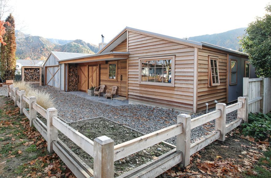 Cabin Fever, Arrowtown