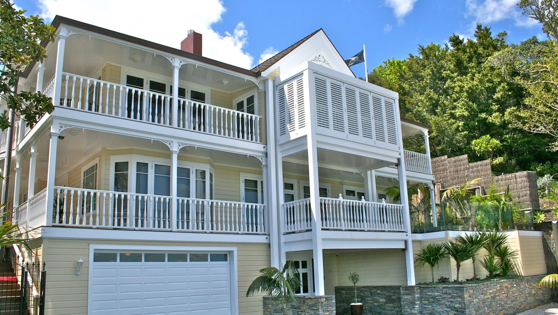 Colonial Style banner