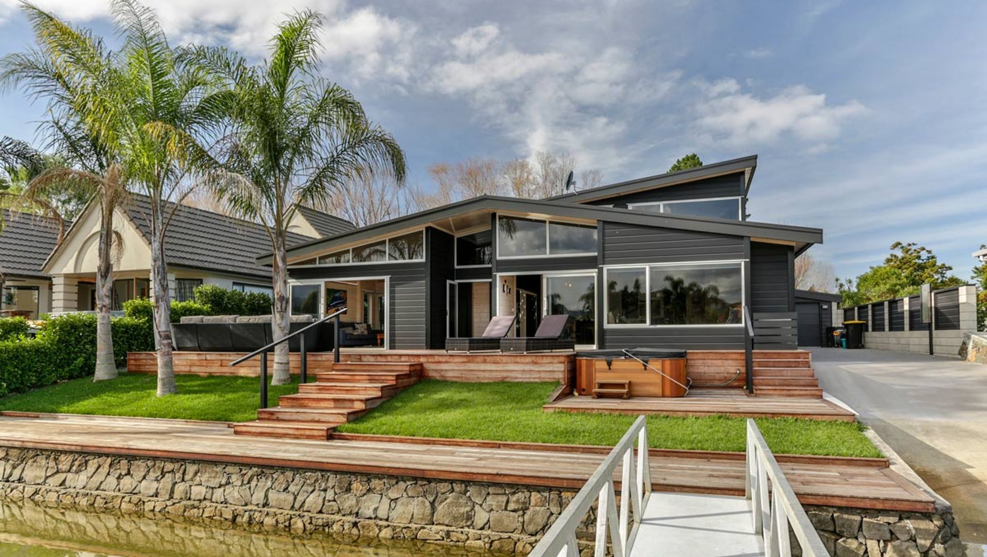 Crang Family Home – Coromandel Peninsula banner