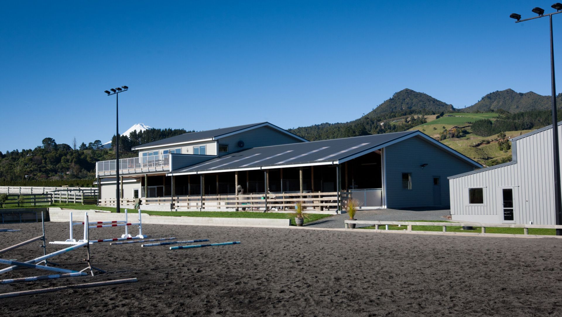 Dickey-Blyde Stables banner