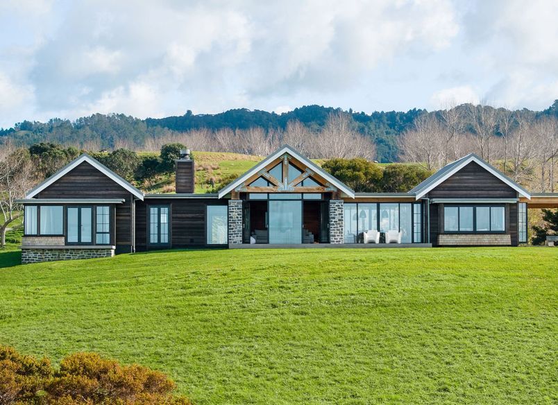 Leigh / Kourataki Farm House