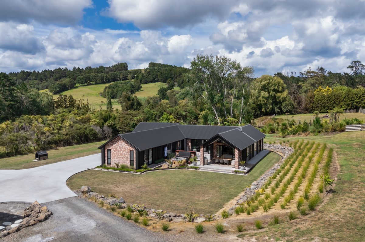 Muriwai Valley