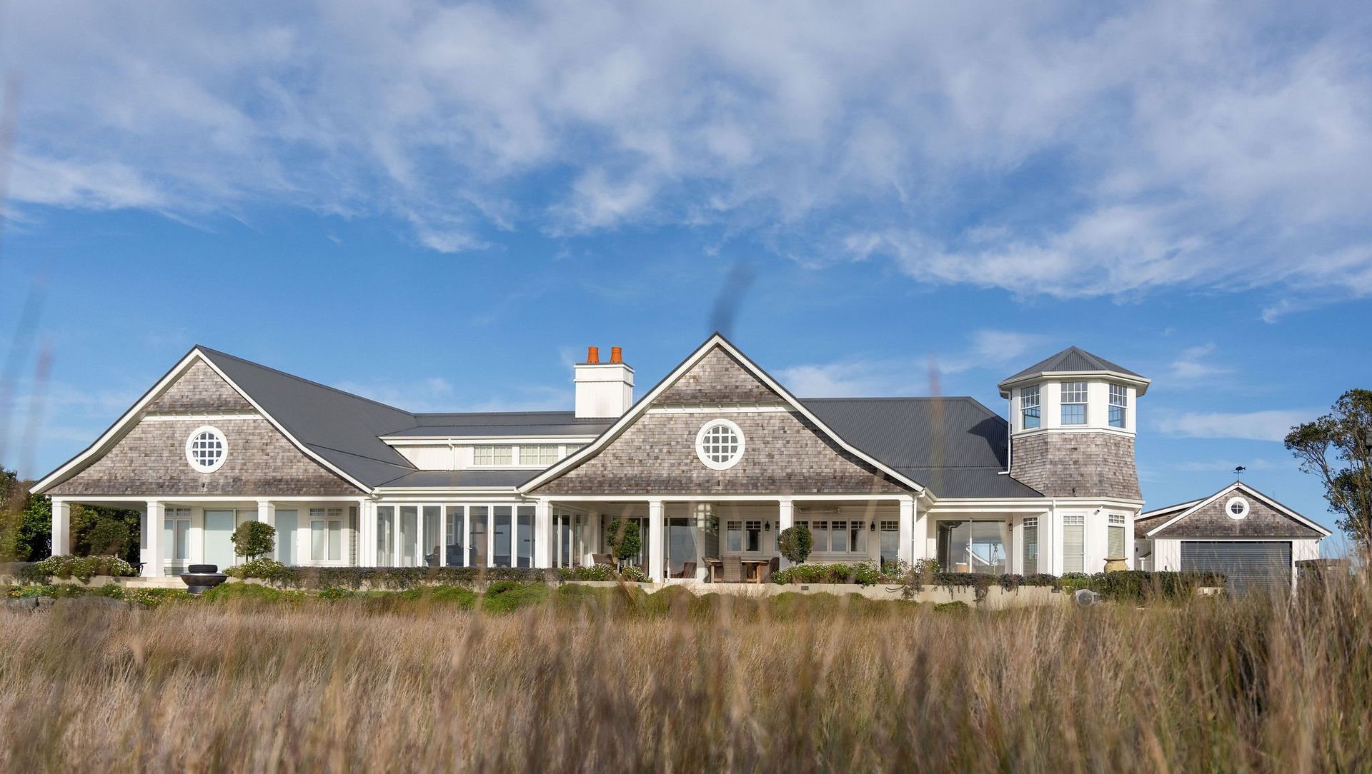 Hamptons-style Home banner