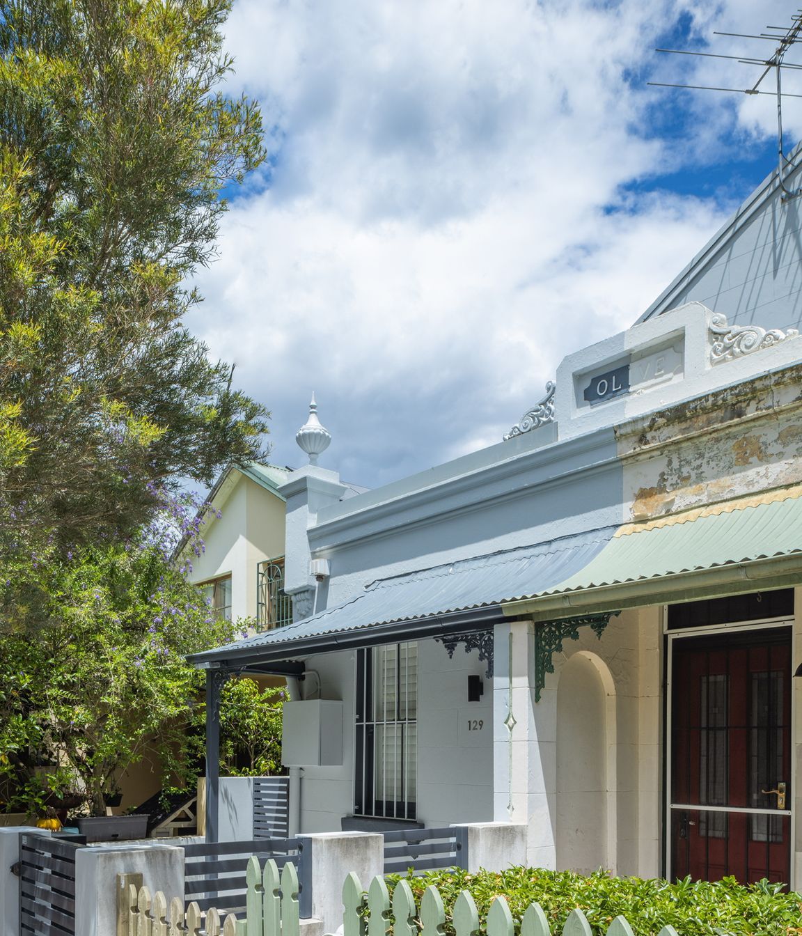 ENMORE04.jpg