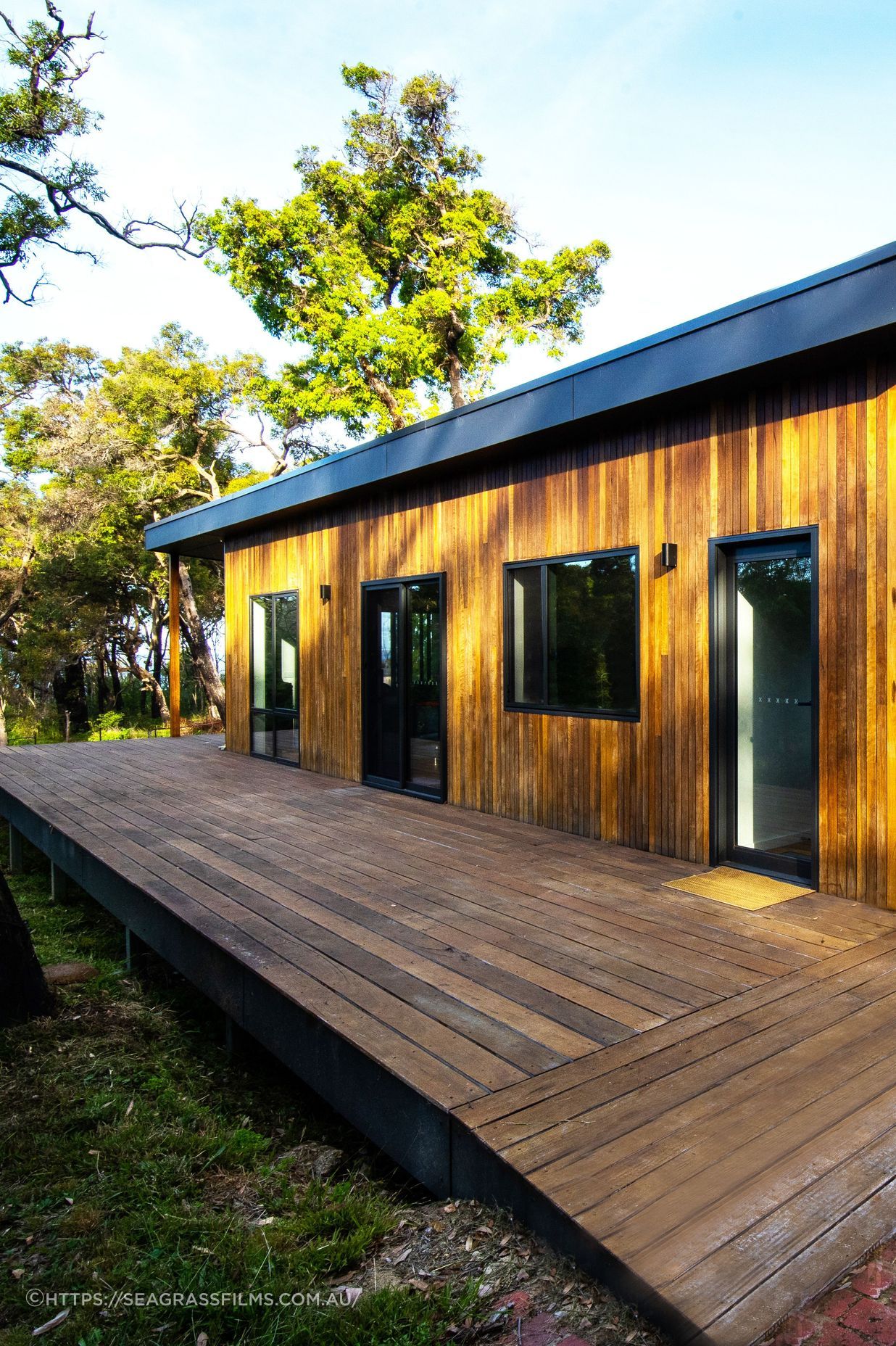 Ecoliv-Mallacoota3.jpg