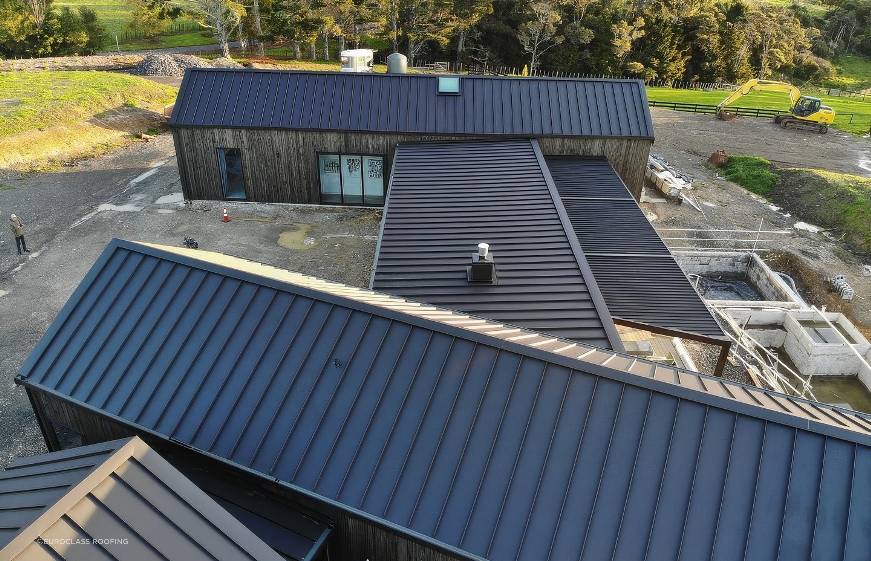 EuroclassRoofingEspan470FlaxpodMatte3ab.jpeg
