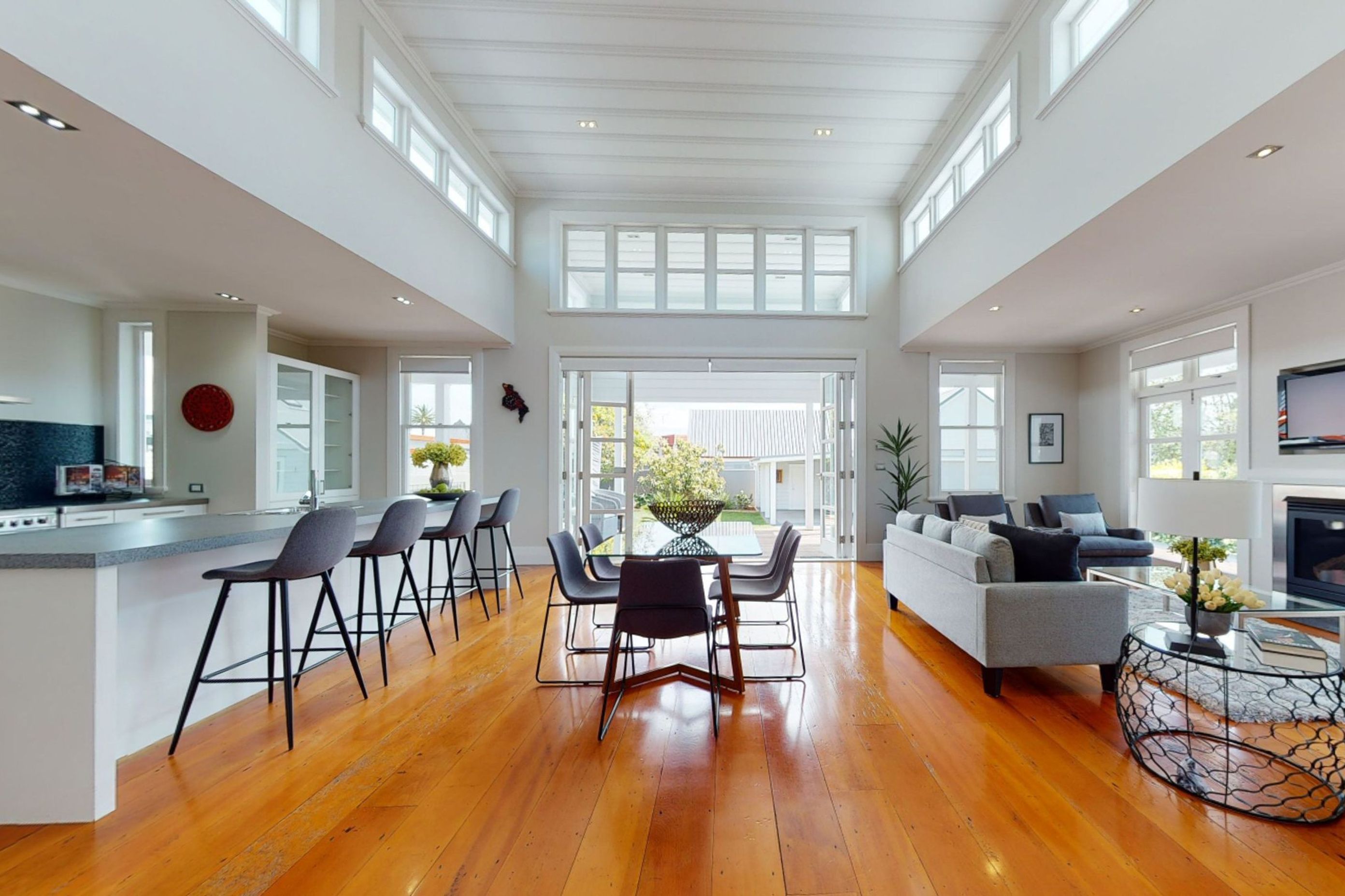 Thames Residence