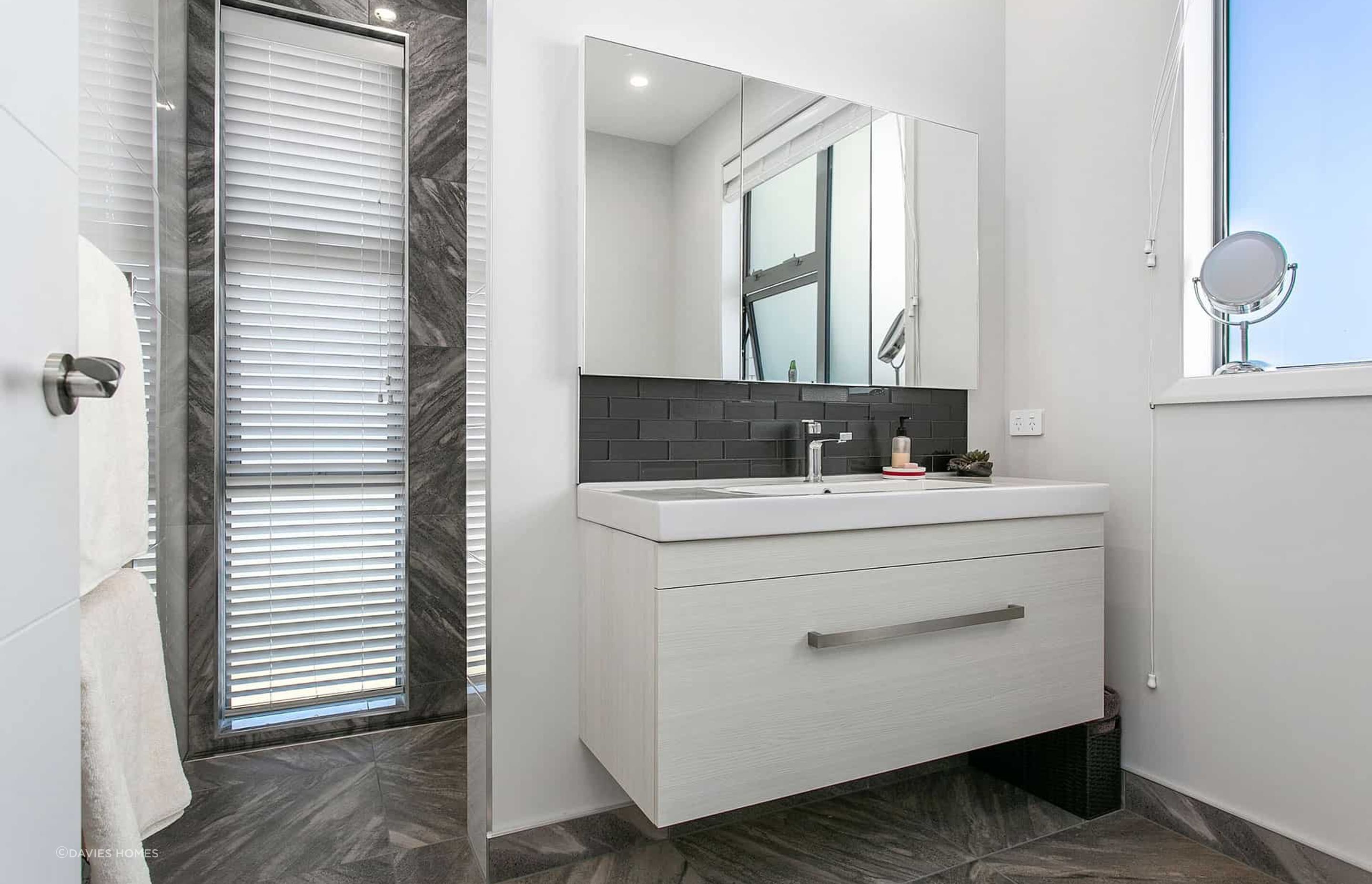 Floor-Area-373m210.jpg